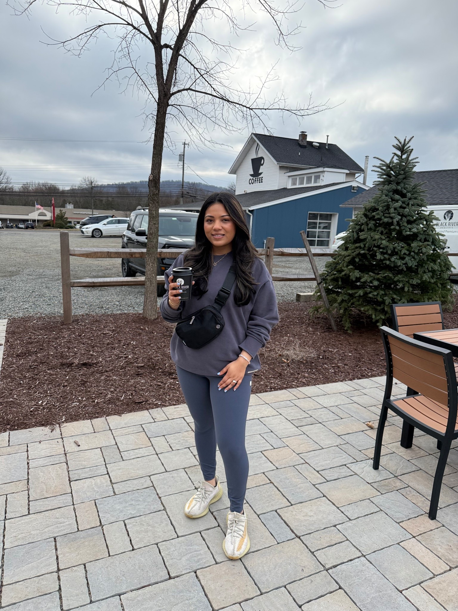 My favorite #vuori set for a day out as a toddler mom! 🩵

Sizing:
• size S for sweatshirt 
• size M for leggings in short length (I would size down to small on my next purchase!) 



#LTKActive #LTKFamily #LTKPetite