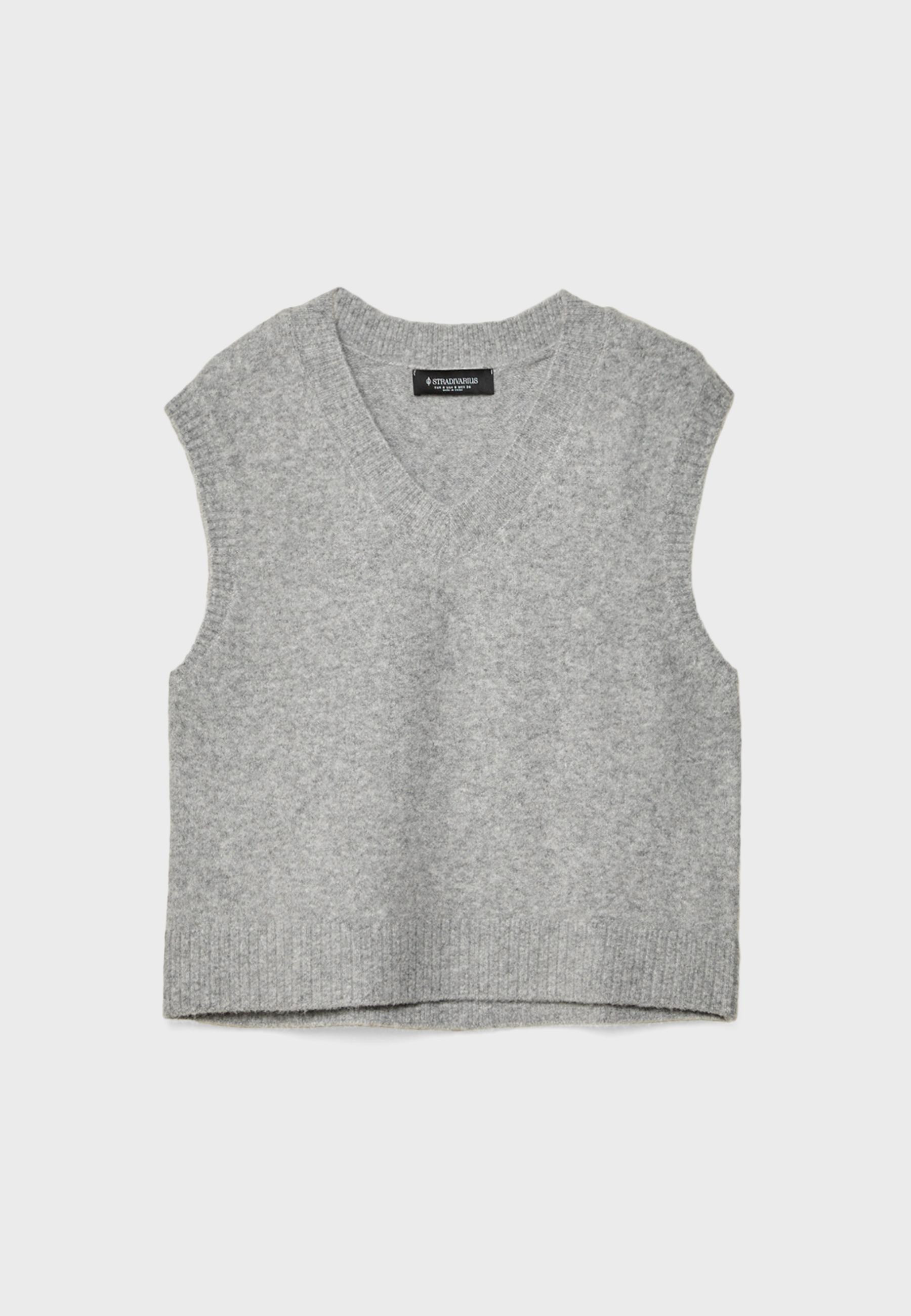 Gilet collo a V in maglia soft - Moda da donna | Stradivarius Italia | Stradivarius (IT)