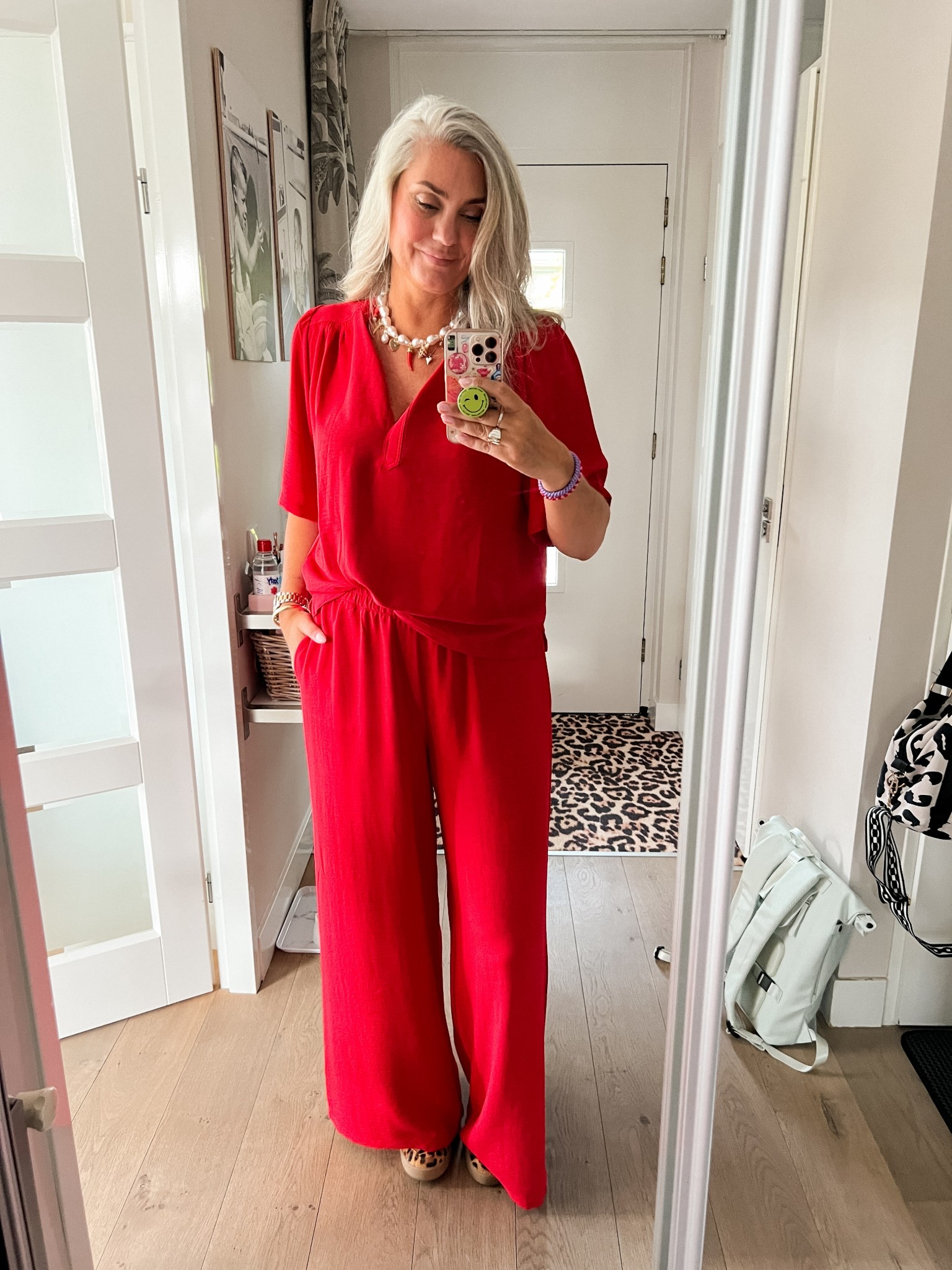 Ootd - Tuesday. Red matching set (Shoeby, top XL and pants L). Pearl charm necklace and suede leopard sneakers. 



#LTKmidsize #LTKeurope #LTKsummer