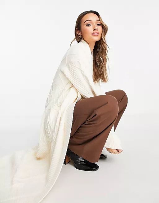 River Island – Patchwork-Strickjacke in Creme mit Zopfmuster | ASOS (Global)