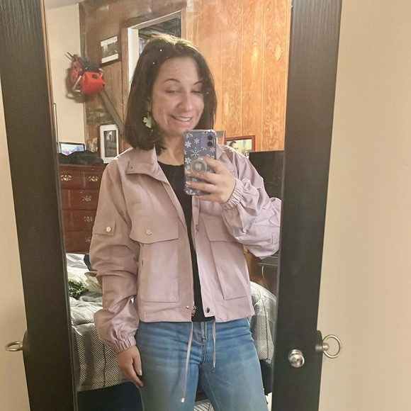 NWT Ueal windbreaker type jacket | Poshmark