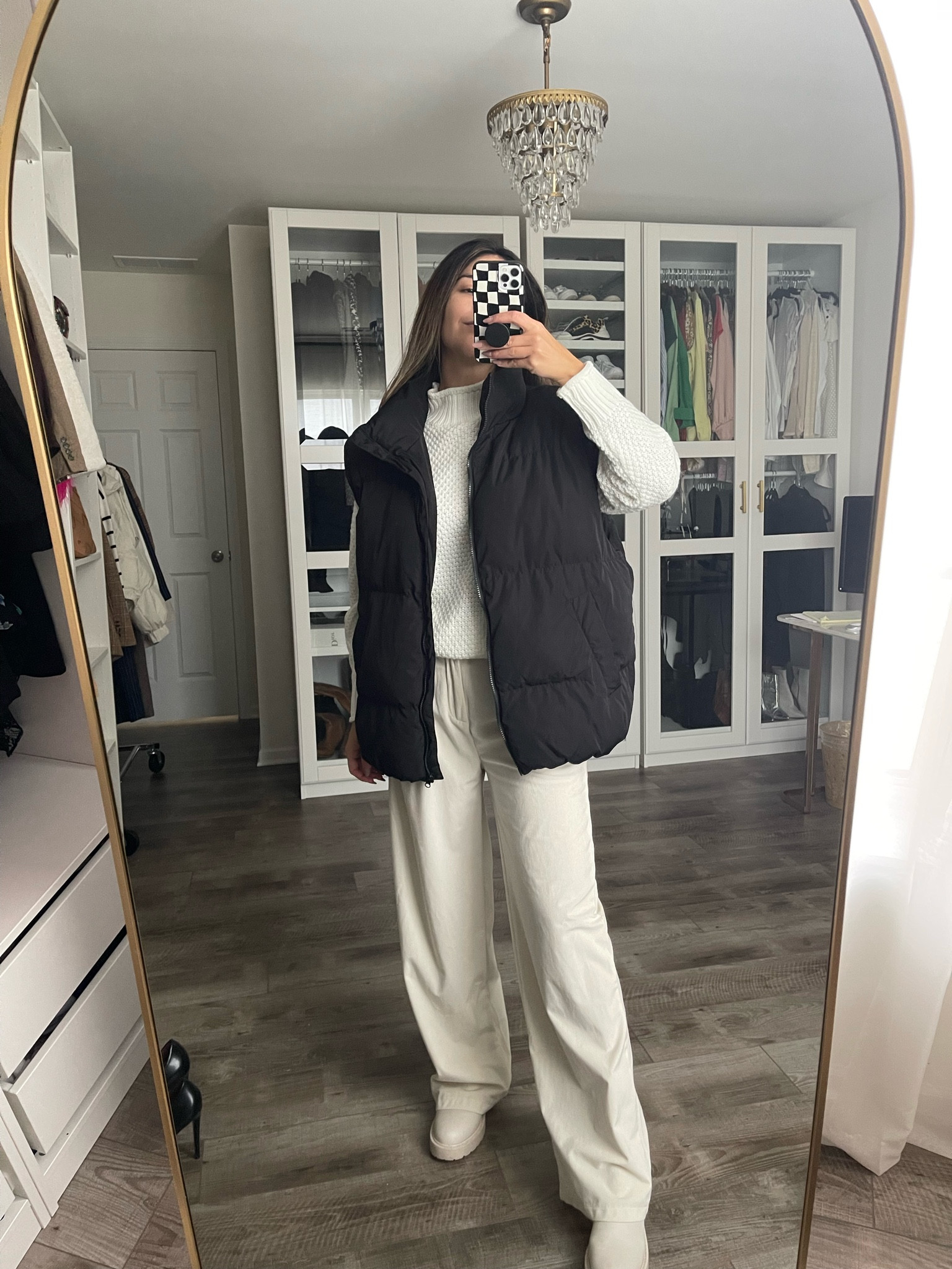 Perfect winter outfit 

#winteroutfit 
#chelseaboots
#puffvest

#LTKSeasonal #LTKunder50 #LTKHoliday