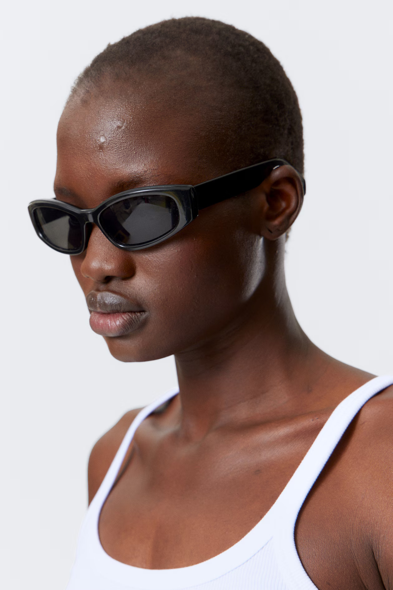 Slide Curved Frame Unisex Sunglasses - Black - Men | H&M GB | H&M (UK, MY, IN, SG, PH, TW, HK)