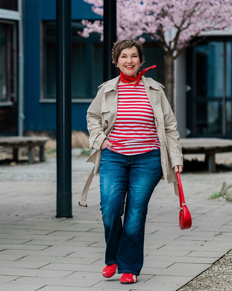 Spring outfit 2026: Streifen, Trenchcoat, Jeans

#LTKü50 #LTKspring #LTKdeutschland