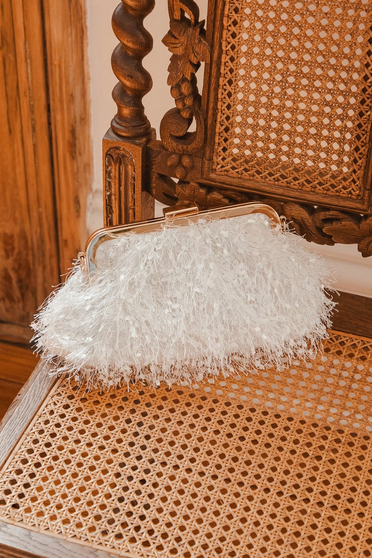 Rosalind Ivory Fringe Clutch | Lulus