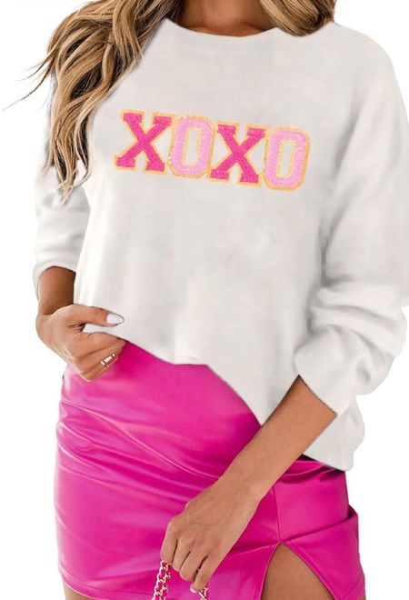 XOXO Pullover sweatshirt on Amazon that is so darling for Valentine’s Day!! 

#LTKSeasonal