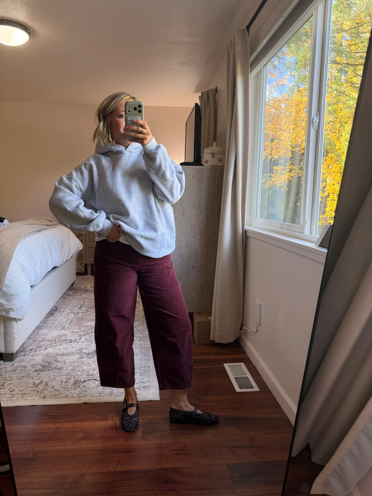 casual fall outfit 

wearing M in hoodie (tts but uncovered), pants are tts (went wi Th a short so they’re more cropped)

#LTKStyleTip #LTKPetite #LTKFindsUnder50