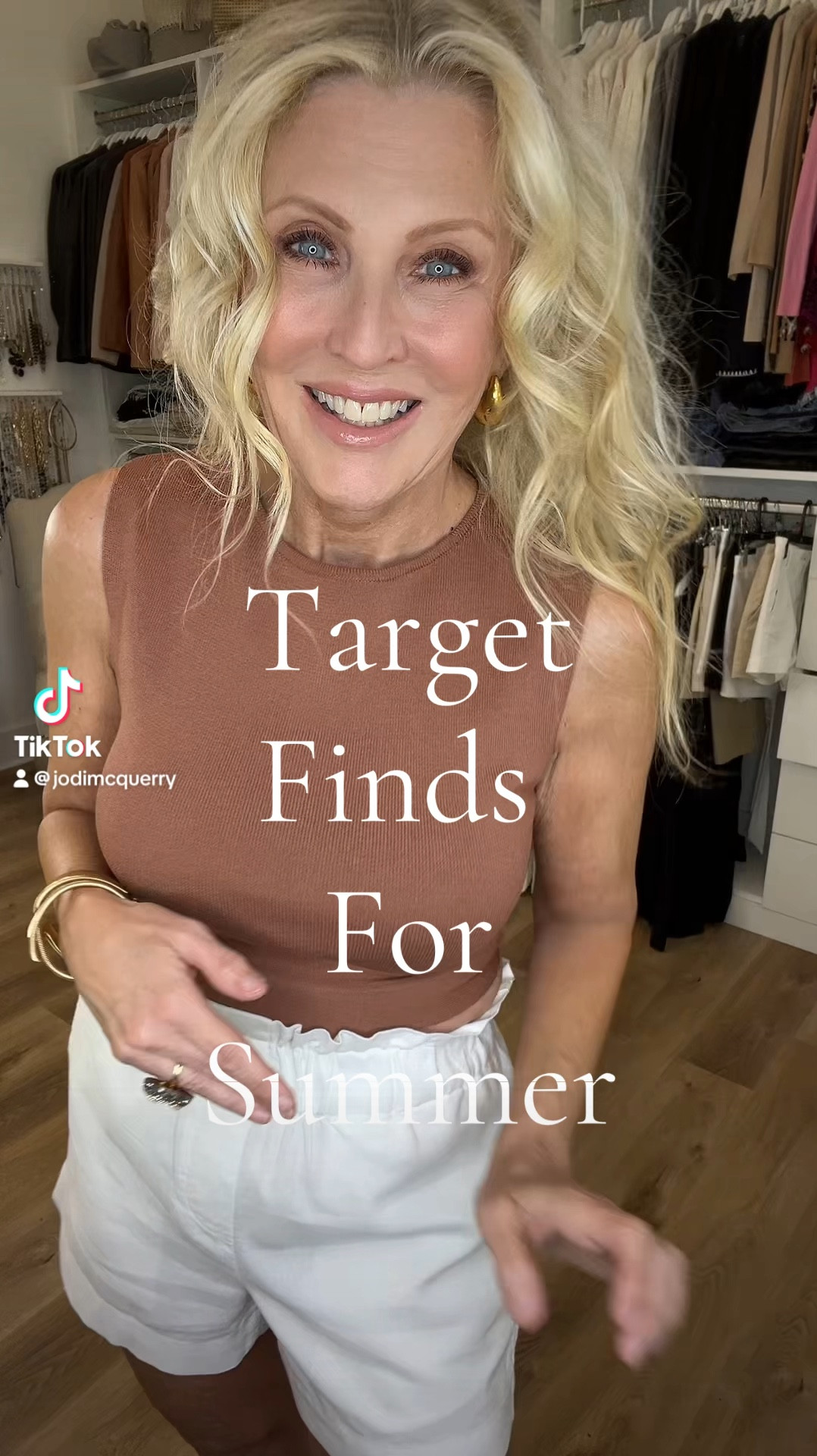 Blazer Size x small
Shorts x small
Top
Medium 

#LTKOver40 #LTKSummerSales #LTKFindsUnder100