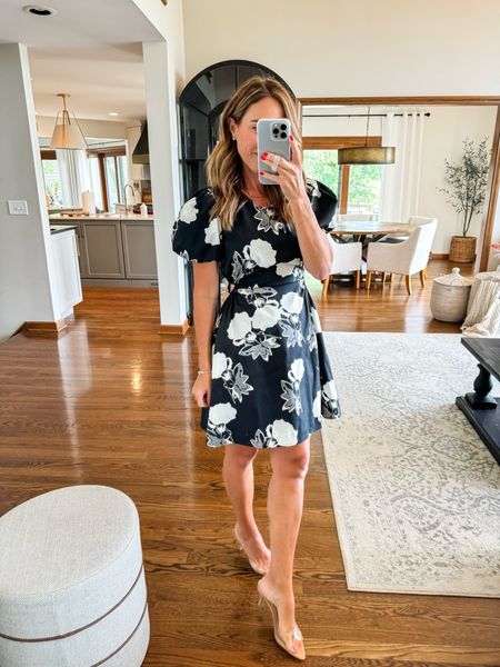 Black and white Summer dress. Side cutout details create a fit & flare style. 👌🏻
XS here
@walmartfashion #walmartpartner @walmart #walmartfashion

#LTKxWalmart #LTKOver40 #LTKStyleTip