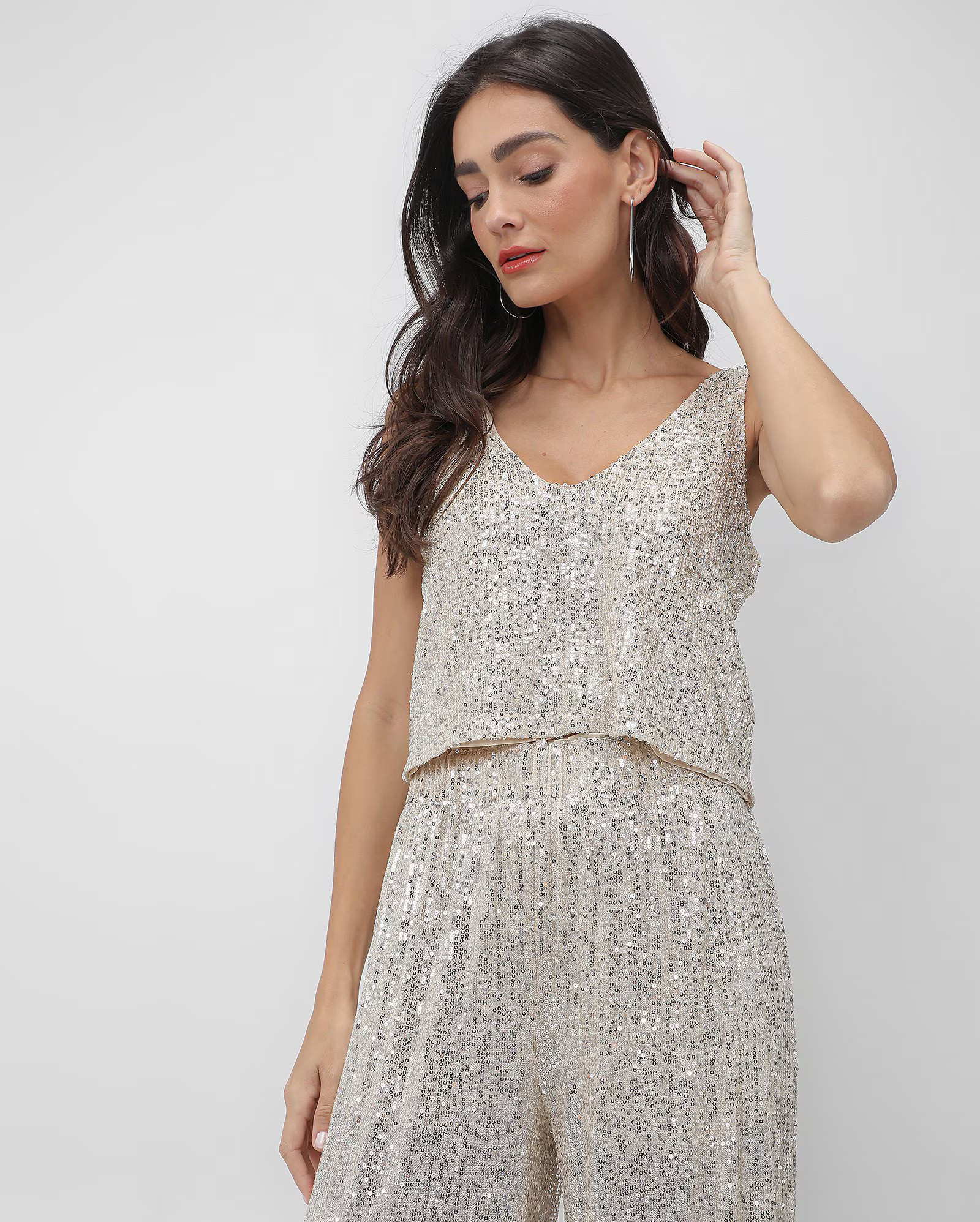 Regata feminina decote v paetê prata | AK by Riachuelo | Riachuelo (BR)