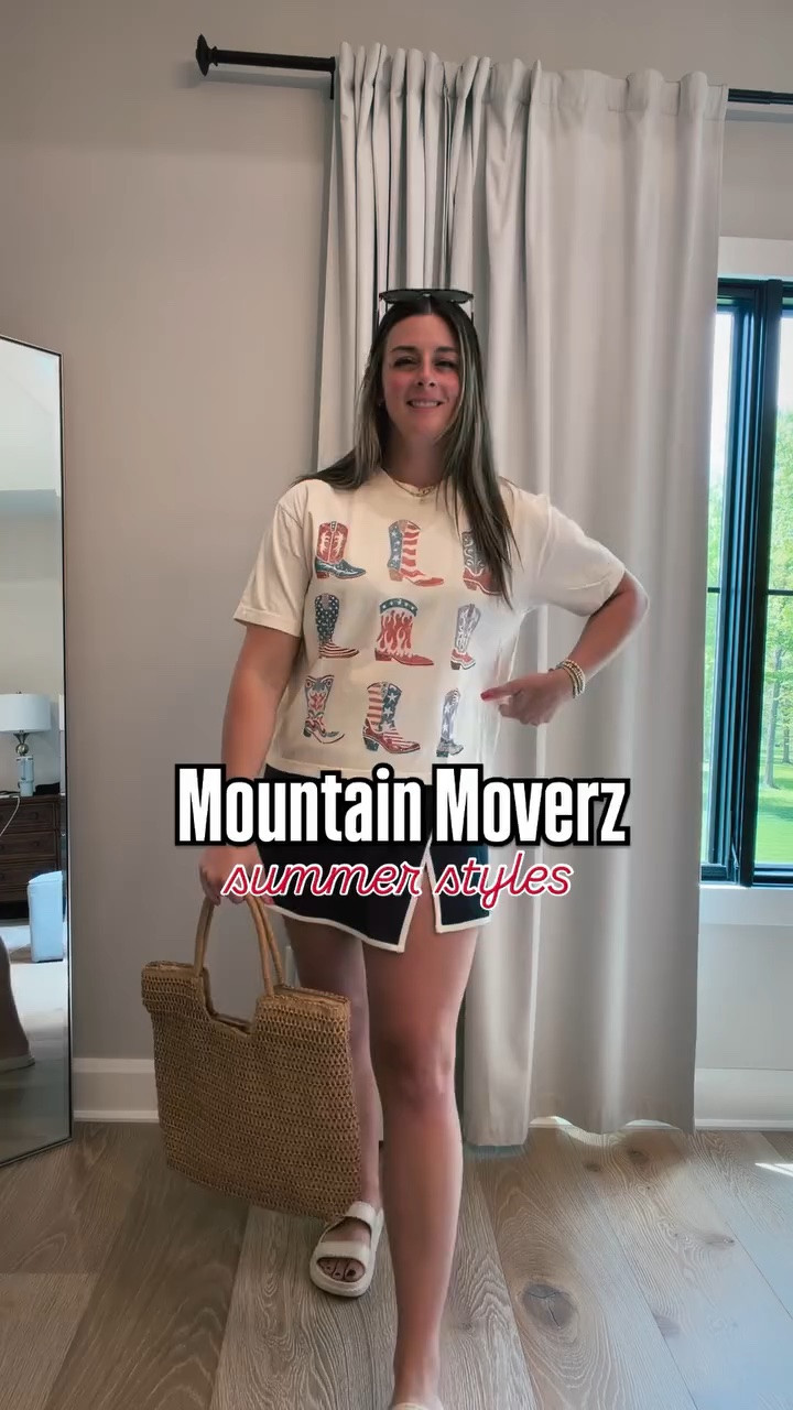 Summer styles brought to you by @mtnmoverz 💙🤍❤️ perfect for all the summer holidays and more! I don’t know about you but my go to outfit for coffee dates or park days is usually biker shorts and an oversized tee 💋 comment SHOP for links! 

#mtnmoverzpartner #ad #usa #forthegirlz #shopsmall