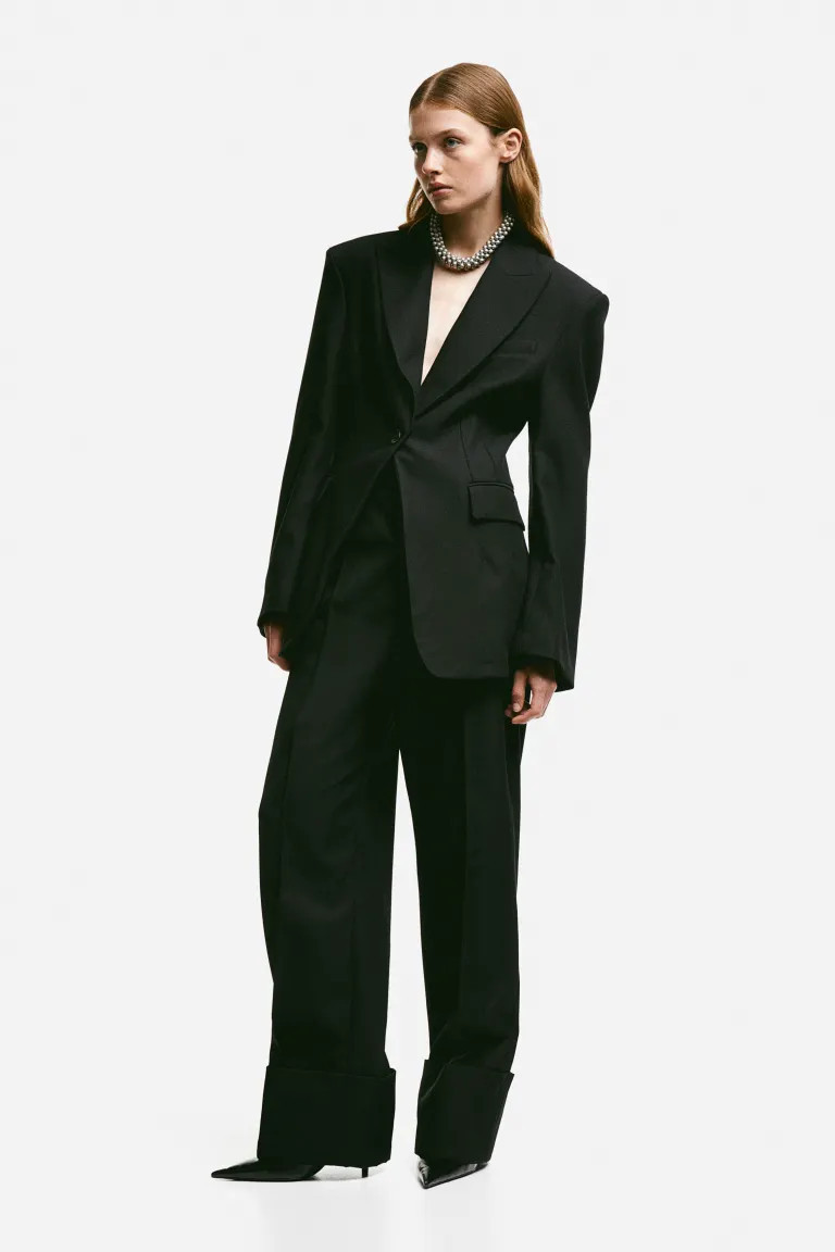 Tapered-waist blazer | H&M (UK, MY, IN, SG, PH, TW, HK)