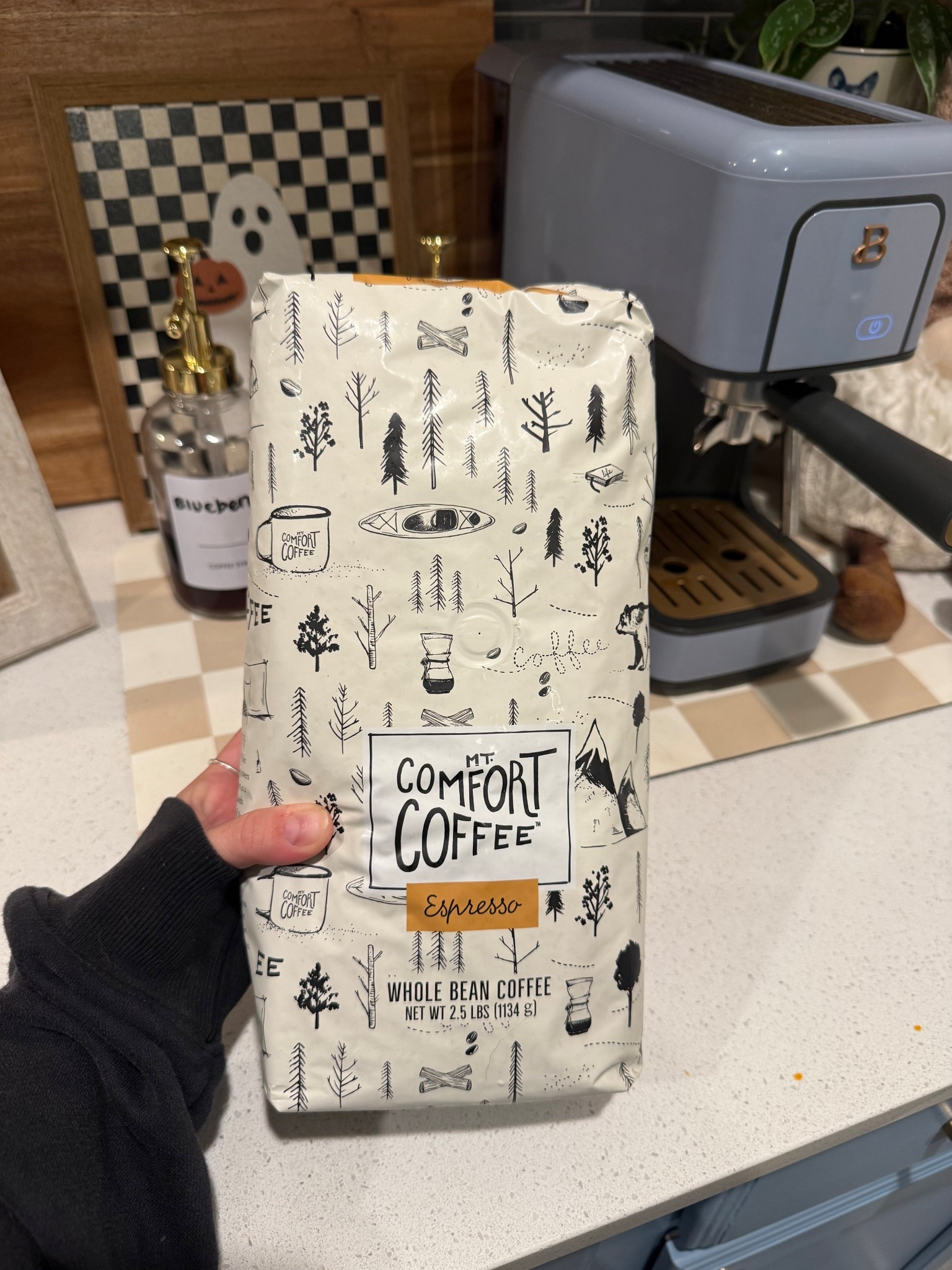 My espresso beans!! 
Notes of chocolate and Carmel #espressobeans #amazonfinds #coffeee