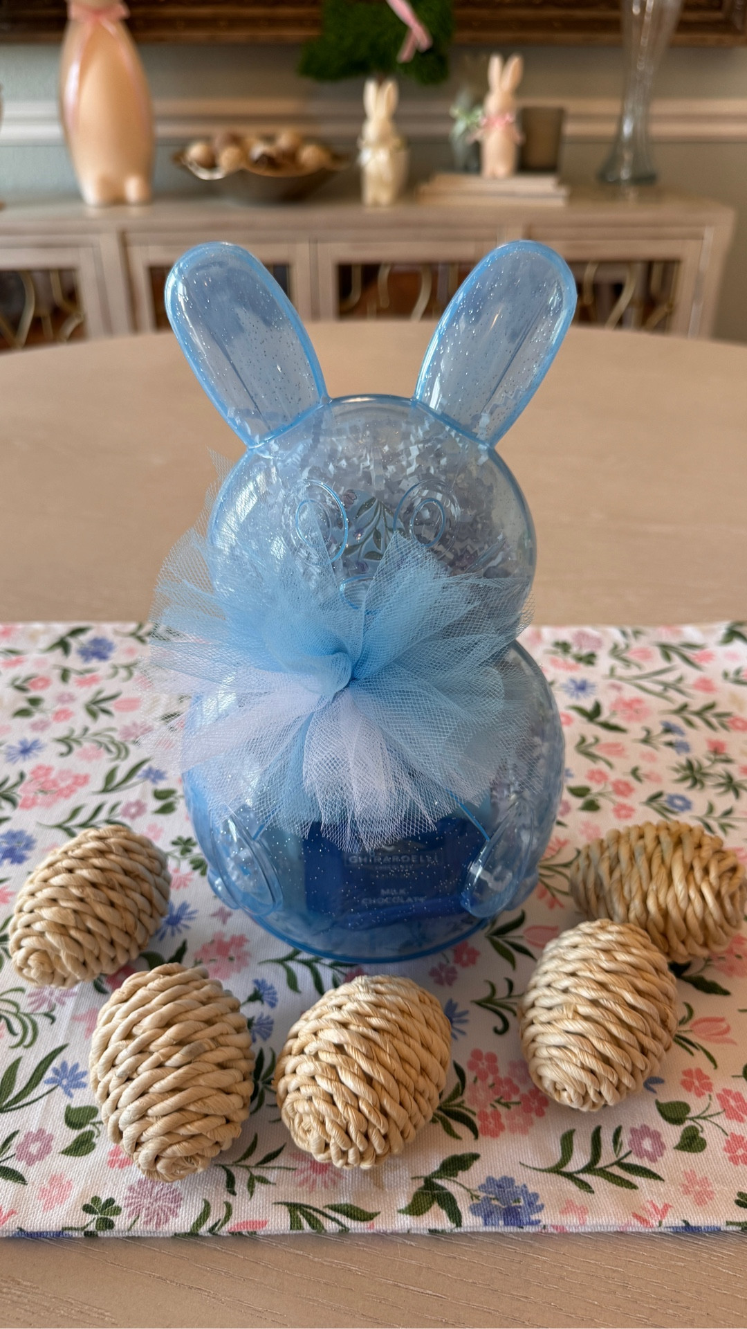  found the cutest bunny containers at Dollar Tree and turned them into the sweetest little Easter gift ✨
I love mixing a few treats with something useful like self-care + a gift card… it just makes it feel extra special

And don’t forget the pizzazz… a simple bow makes all the difference 🎀
#eastergiftideas #easterbasketideas #diygifts #springgifts #giftideas


#LTKHome #LTKSeasonal