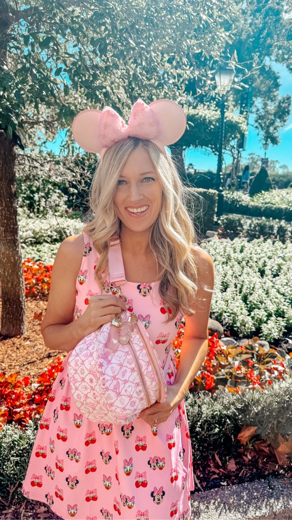 Disney Pink Valentine’s Day outfit 
Disney park fits 
Active dress 