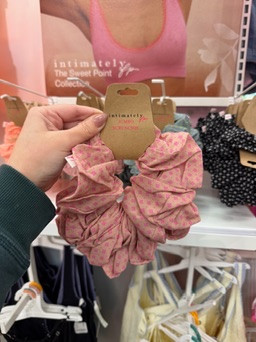 Okay I cannot believe I found the new free people collection at target! This scrunchie is such an easy little upgrade and makes even the simplest outfit feel more put together.
spring outfits 2026, easter dress women, easter outfits women, easter basket ideas, date night outfits, vacation outfits beach, spring dresses, plus size fashion, work outfits, business casual workwear, target finds, target new arrivals, free people target, hair accessories, scrunchies, casual spring outfit, everyday style 

 #LTKgrwm #LTKBeauty