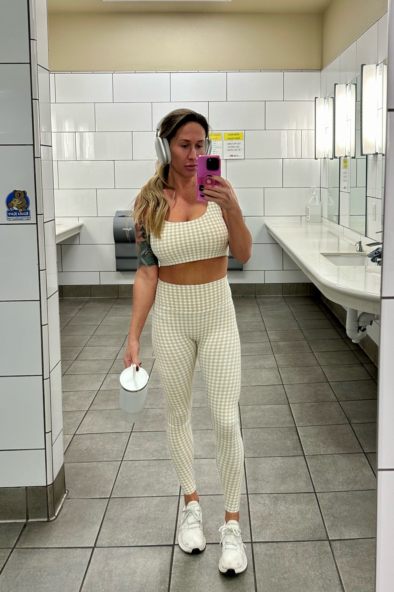 Gym outfits, leggings

#LTKActive #LTKSeasonal #LTKFitness