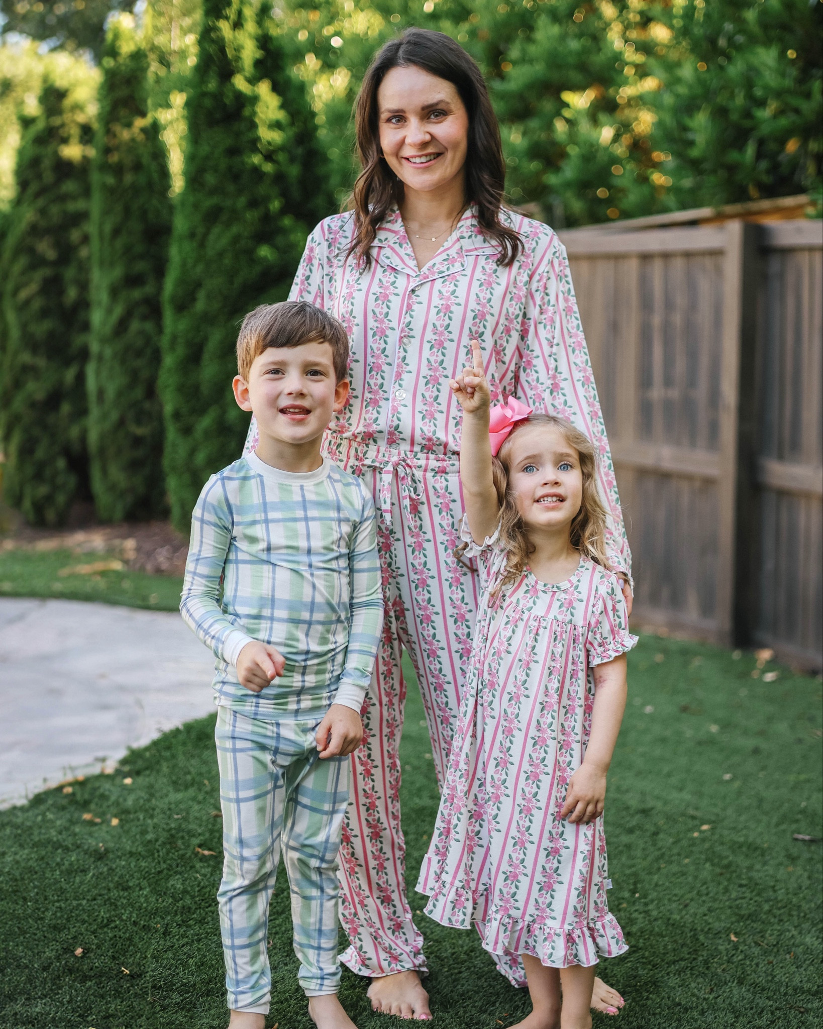 minis! 💕 These lounge sets from @HamnerHillClothing are made of buttery soft bamboo and I love the hand-drawn prints. Perfect for matching your littles this Mother’s Day! 🌺 

#MatchingMommyAndMe #HamnerHillClothing #HandDrawnPrints 

#LTKKids #LTKFamily