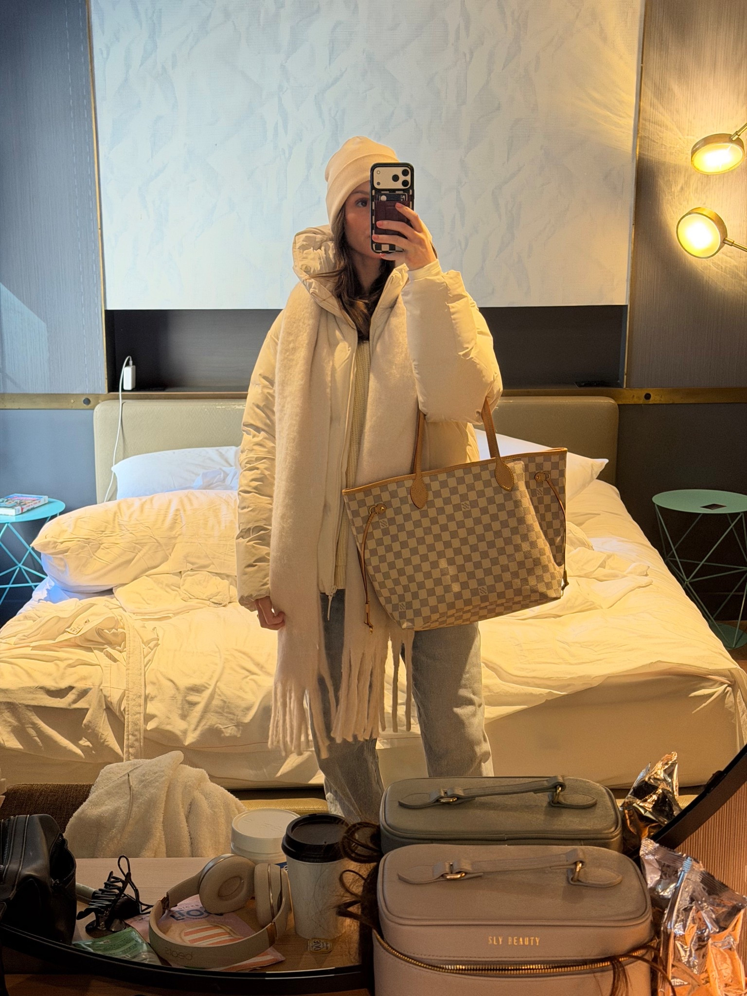 Day two nyc fit for the cold🥶❄️🫶🏼

#LTKTravel #LTKdayinmylife #LTKootd