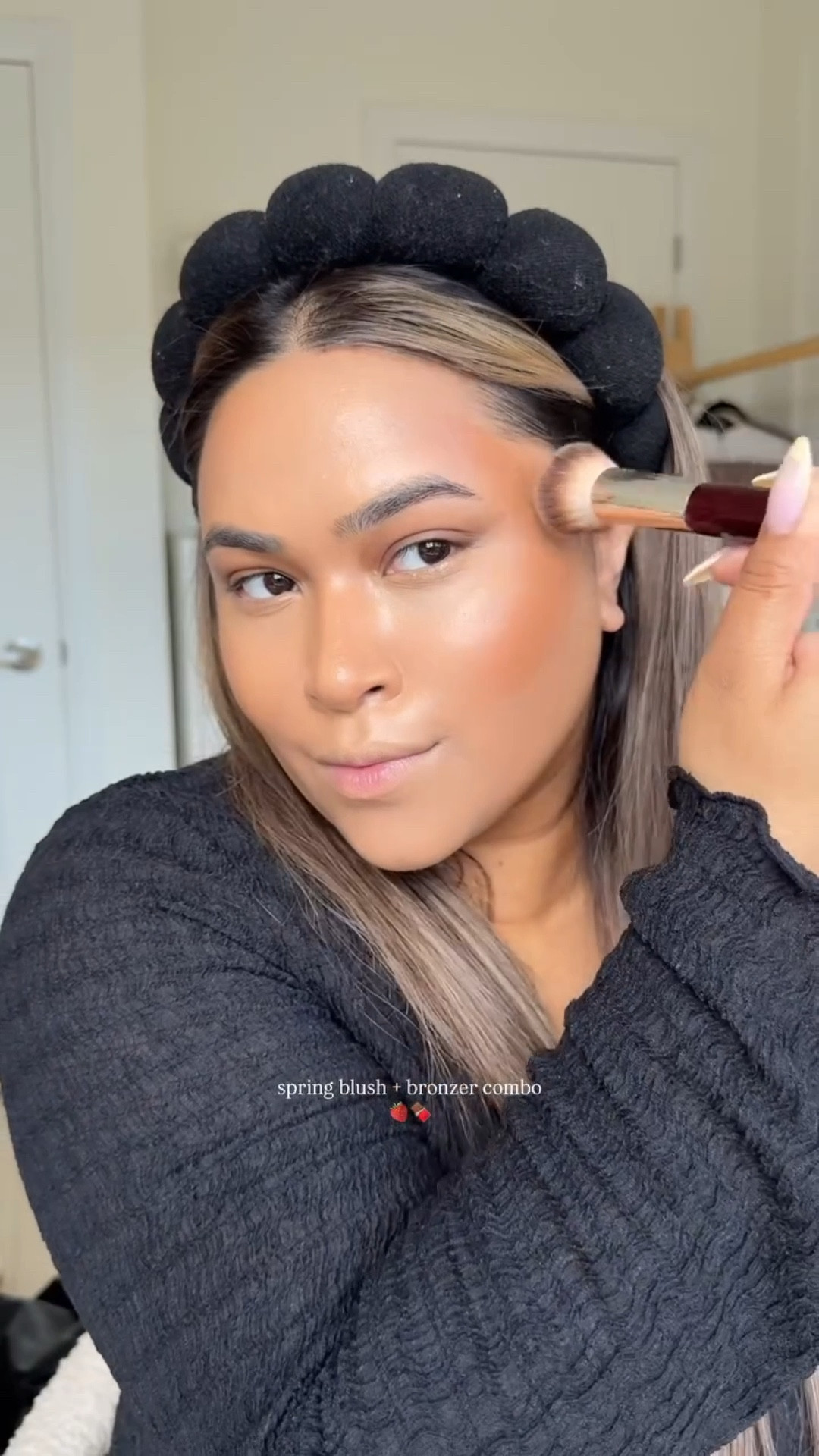 You need to try this combo! 🍓🍫

Bronzing stick - chocolate caramel
rhode blush - Toasted Teddy
NYX buttermelt - Butta Off
NYX buttermelt - For the Butta 

Comment ‘OBSESSED’ and I’ll send you a DM with all the details 💌

#makeup #blush #bronzer #springmakeup

#LTKBeauty