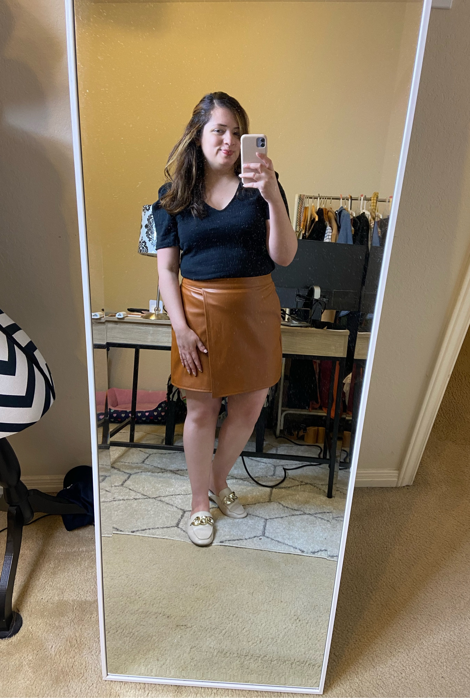 Target try on 

Puff sleeve top size medium 
Mini skirt size 4
Mules size 7



#LTKstyletip #LTKSeasonal