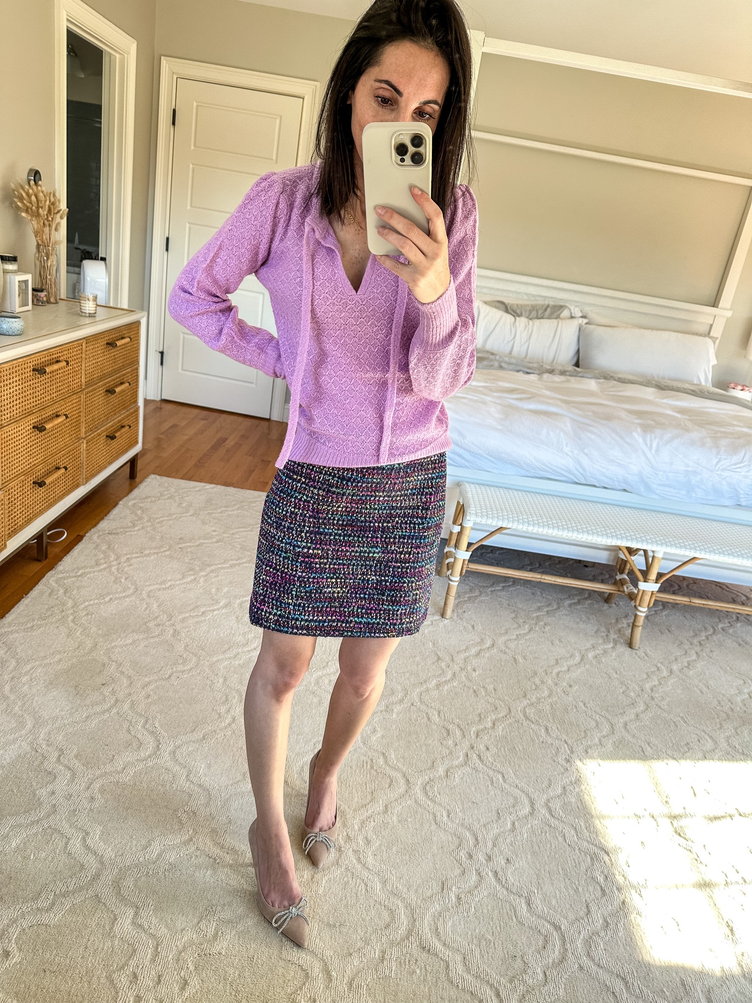 Loft holiday looks-
Sweater- xxs
Tweed skirt- xxs petite
Bow heels-tts 


#LTKshoecrush #LTKHoliday #LTKSeasonal