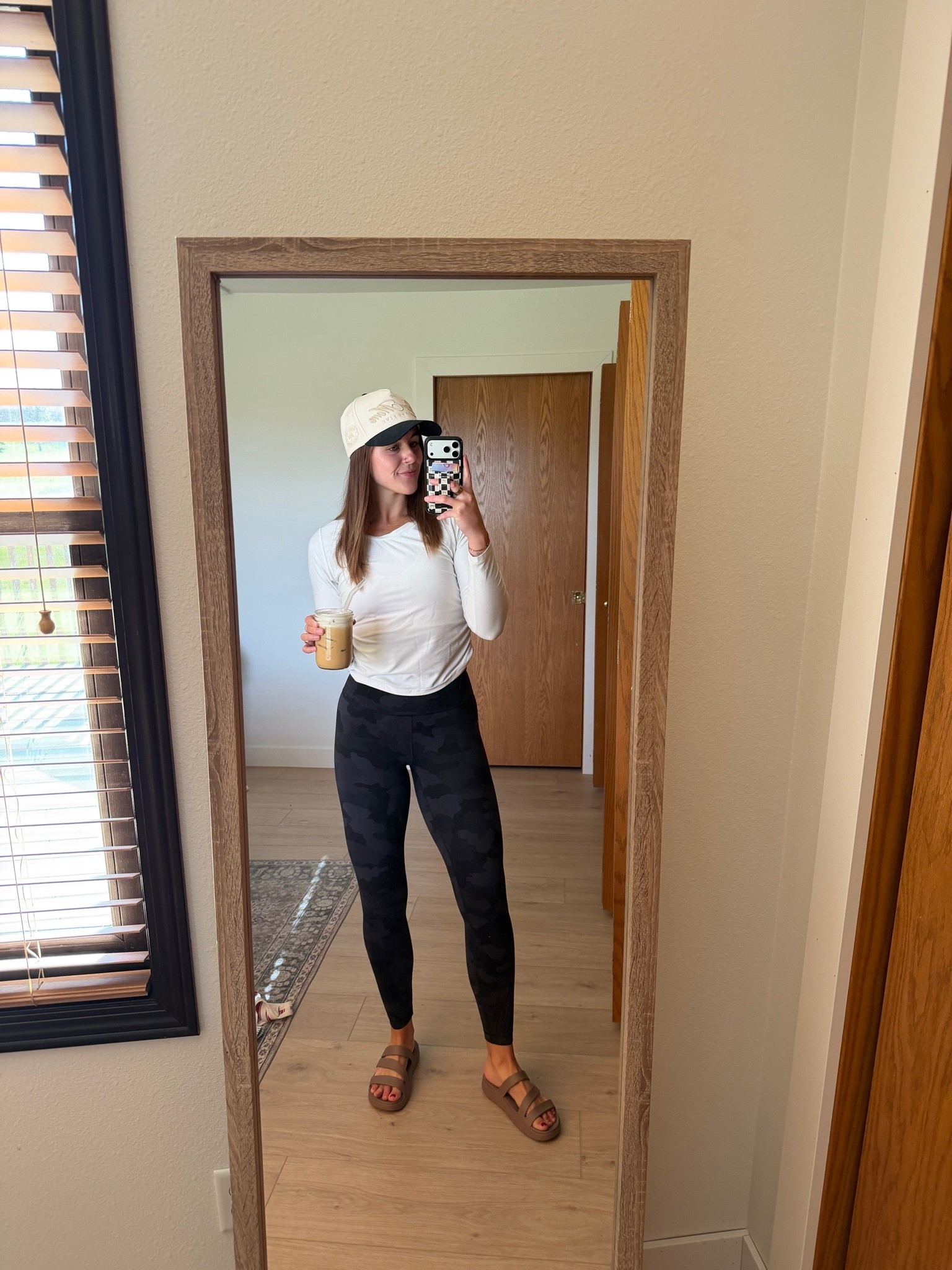 SAHM OOTD 🖤

#LTKootd #LTKmomlife #LTKgrwm
