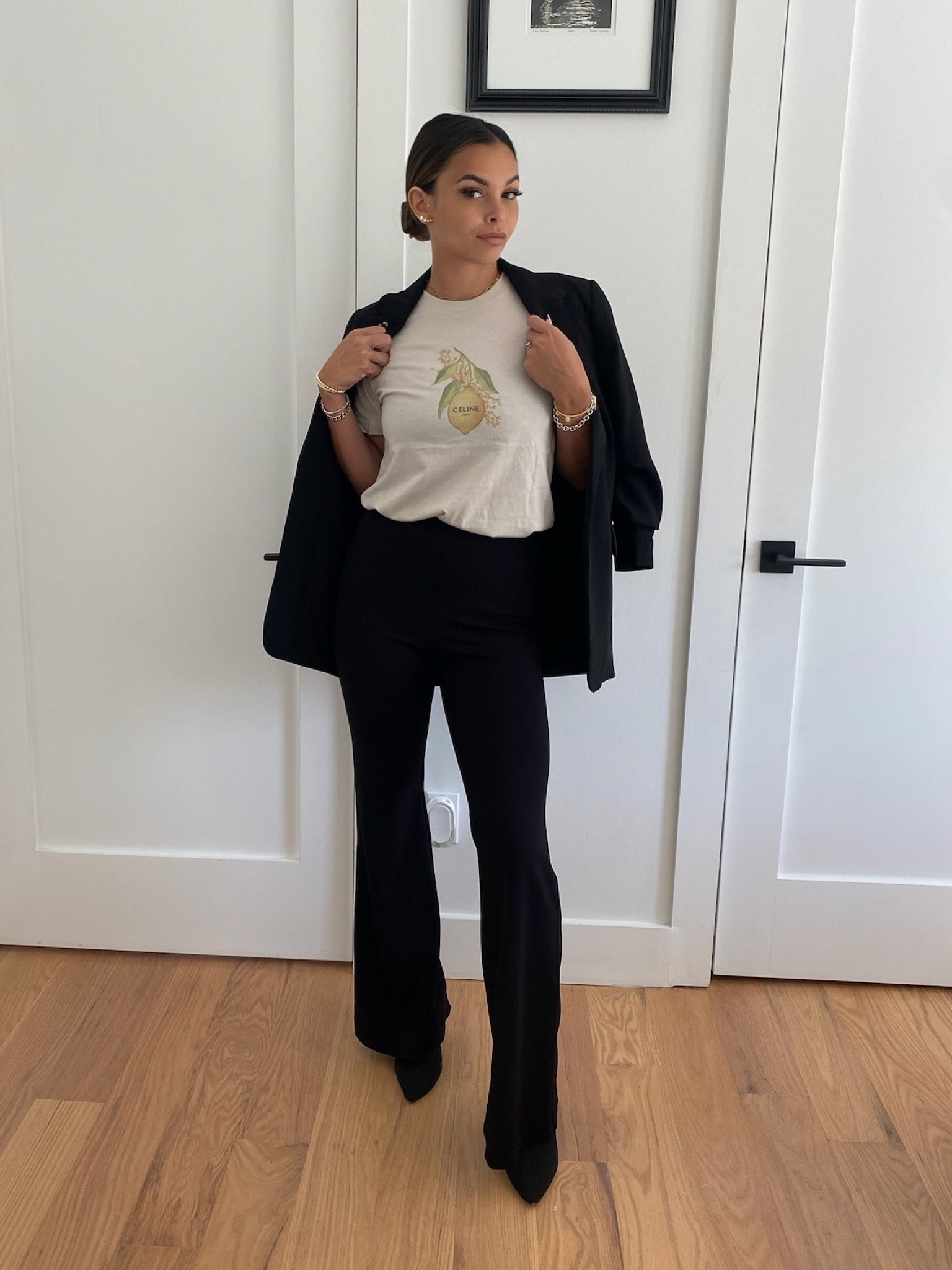 Work wear casual 
Styling a blazer with t-shirt can still look classy ! 

#LTKtravel #LTKworkwear #LTKstyletip