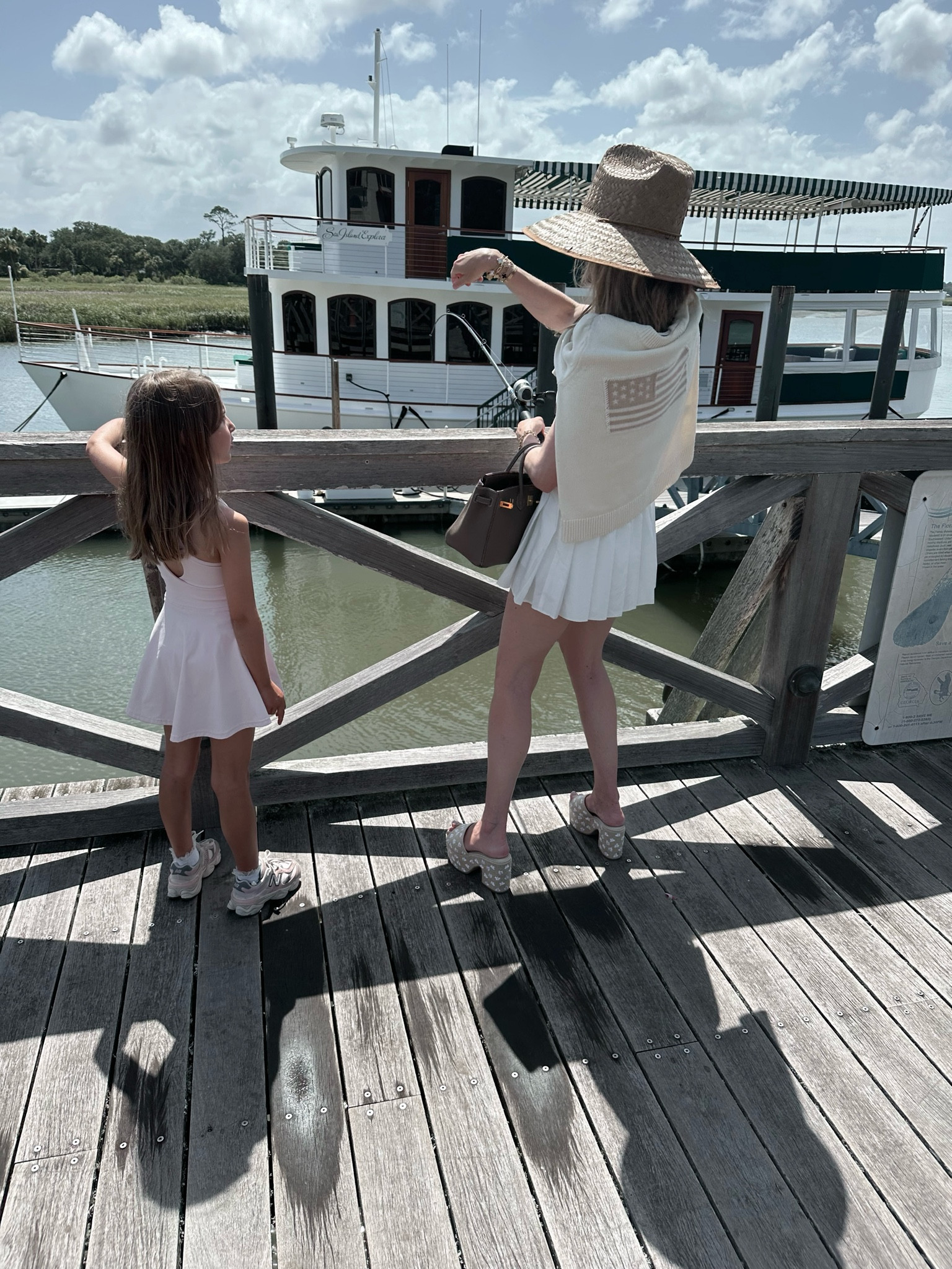 Wore this outfit from pilates to fishing! Cute for the fourth. 