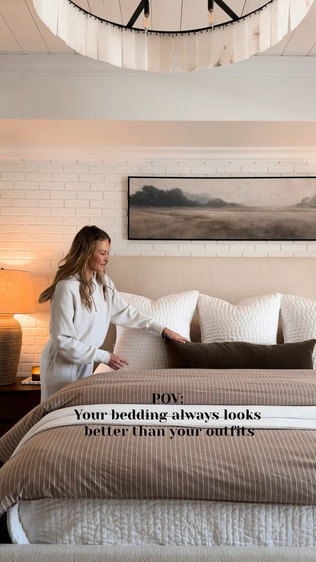 Summer Bedding, but keep it cozy  • It’s that time of year again when I swap out our bedding for a new look. I’m loving a stripe these days but also love my cozy moody tones still. This duvet is the best of both worlds! Can we also recognize there is a zipper and more than just 4 ties at the corners?!? It’s the little things that make a BIG difference! @bedsurehome 

Use my exclusive discount code HIGHVIEWHOME to get 20% off.

#bedsuregetcozy #bedsure

#LTKSeasonal #LTKSaleAlert #LTKHome