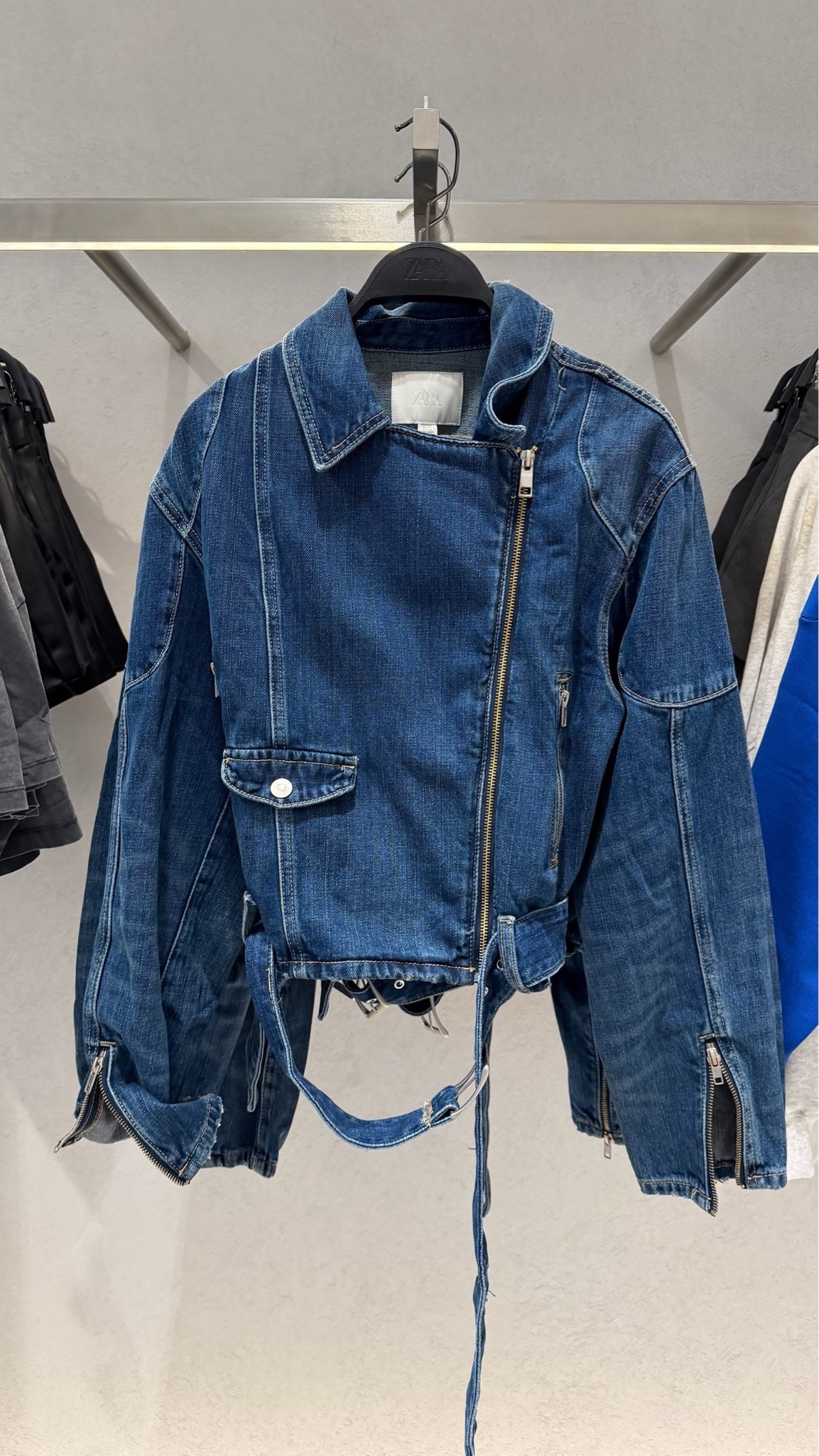 Denim biker jacket with belt! Fall outerwear must have!!

#LTKootd