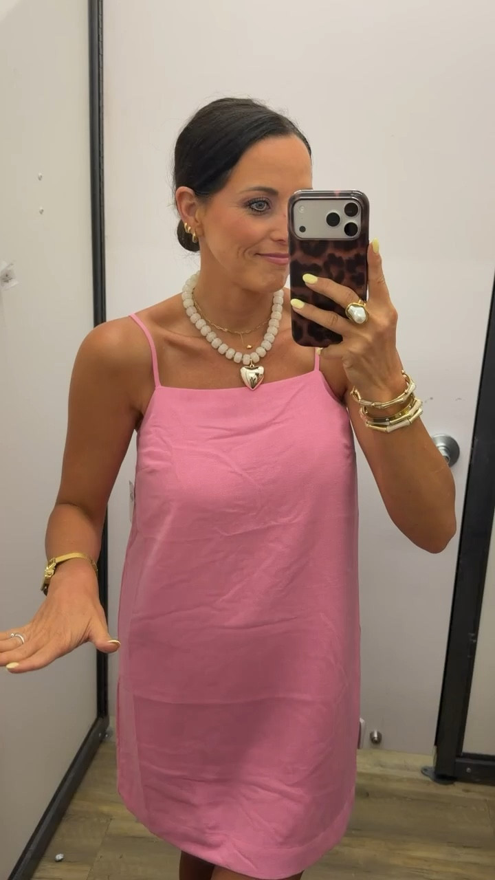 Pink is having a moment and this dress is too cute to pass up 💗✨ The easiest throw-on dress for summer—lightweight, comfortable, and perfect for everything from beach trips to brunch dates. Add sandals and a fun necklace and you’re out the door!

Size XS
5’3 for reference

#OldNavyStyle #OldNavyFinds #PinkDress #SummerDress #AffordableFashion #SummerStyle #VacationOutfit #BrunchOutfit #CasualChic #EverydayStyle #StyleInspo #LTKStyle #LTKFinds #SummerFashion #FashionFinds #PinkObsessed