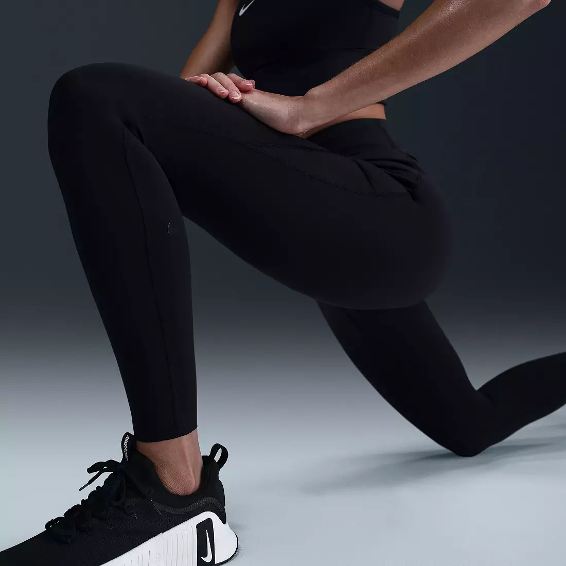 Nike Women's Universa Medium-Support High-Waisted 7/8 Leggings | DICK'S Sporting Goods