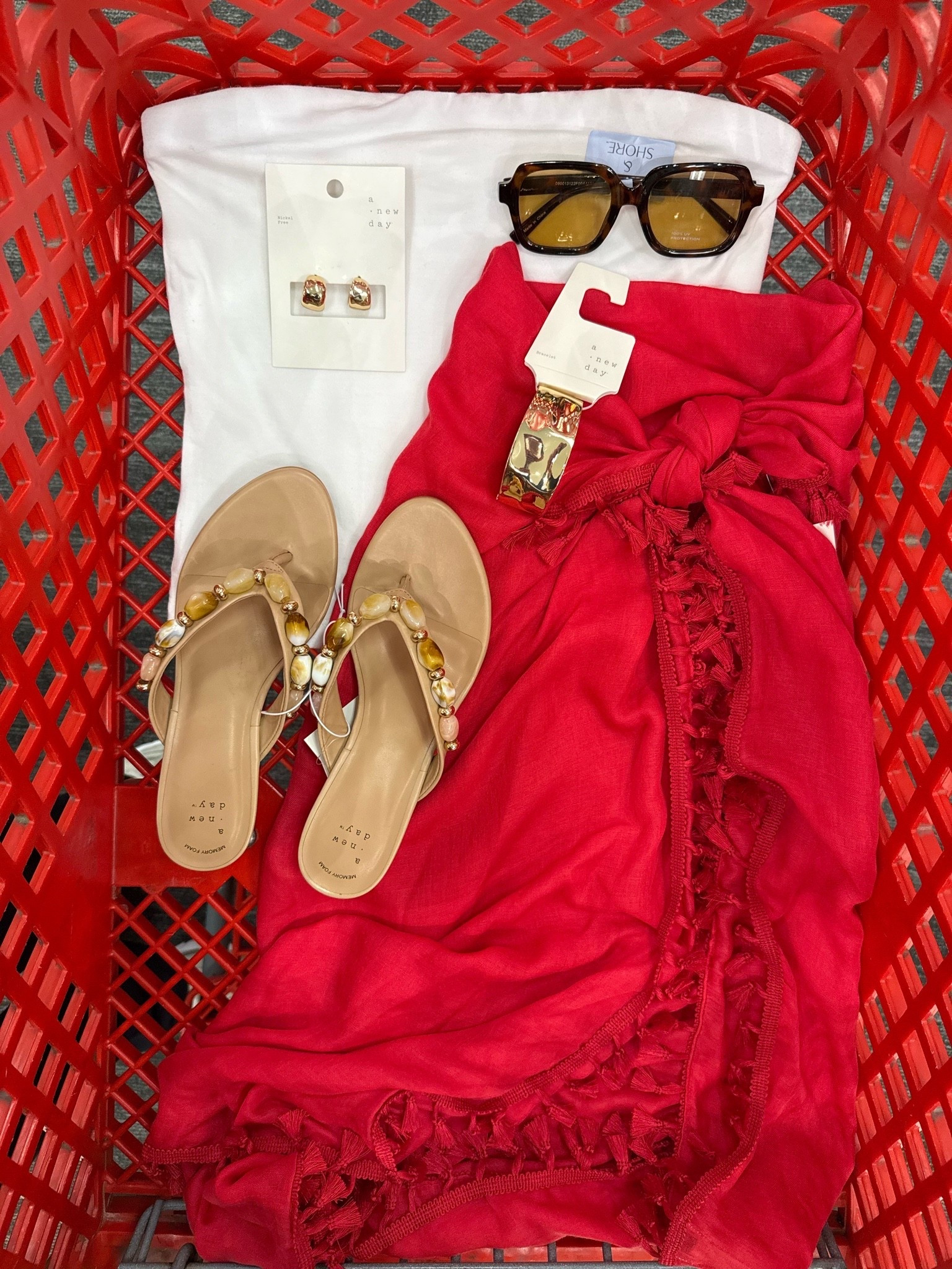 beach to dinner, no outfit change required 🌅 @Target