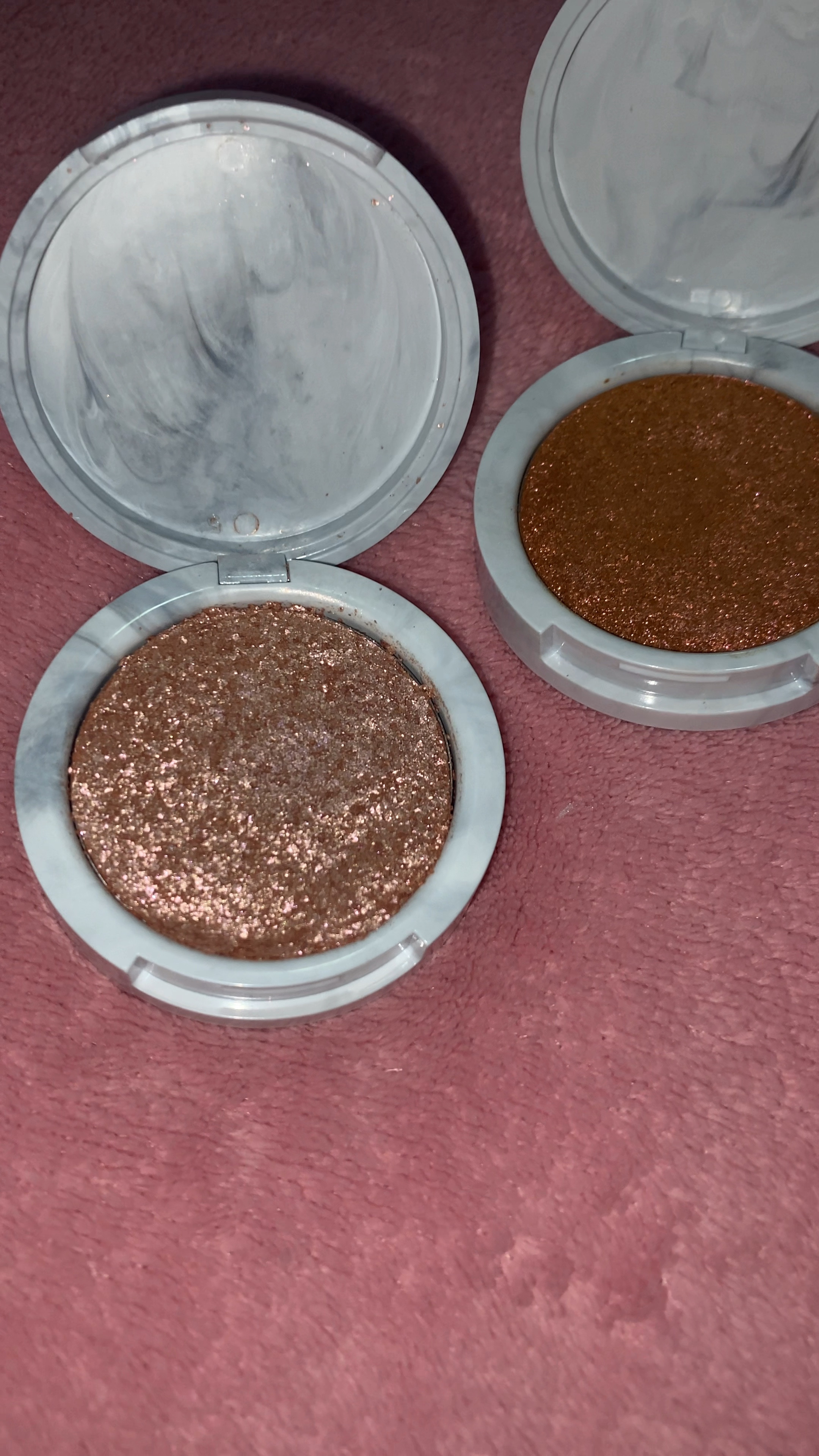 Sombras duo crome 🥰 muito brilhooooo 🤩

#LTKbeauty #LTKbrasil