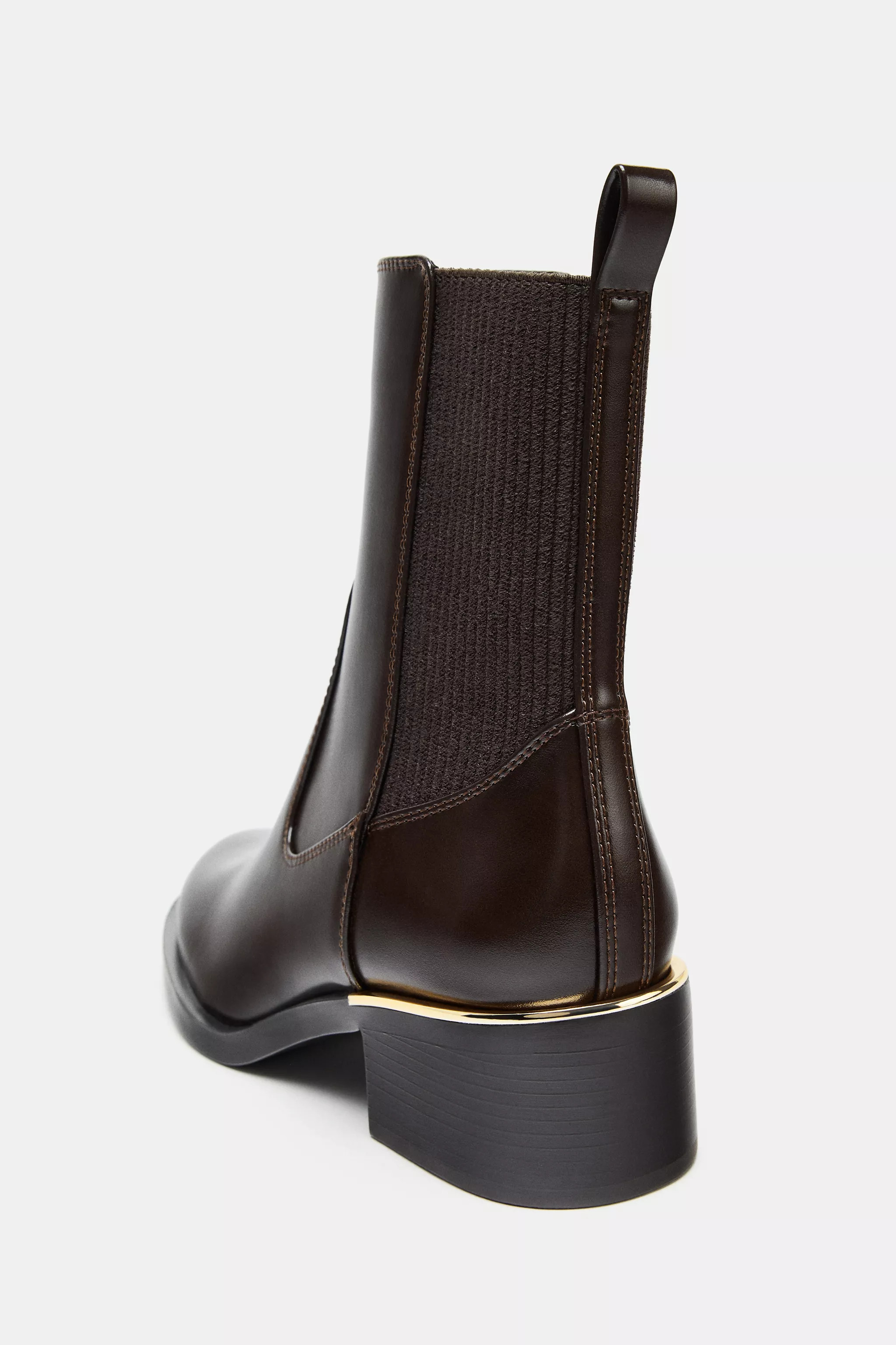 LOW HEELED ANKLE BOOTS WITH METALLIC DETAIL | Zara Canada