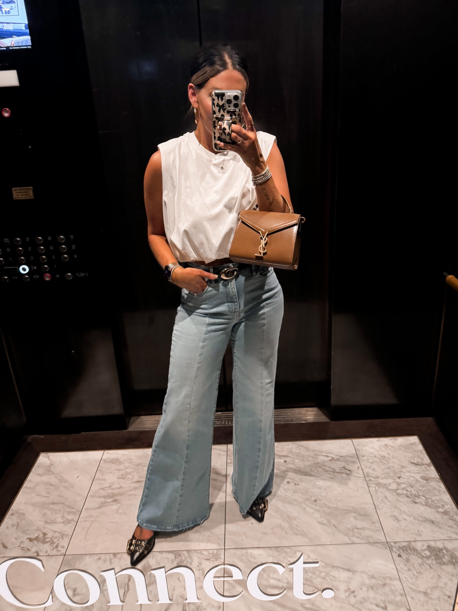 Top-medium
Jeans-6
Flats-tts 8

#LTKCon #LTKStyleTip #LTKShoeCrush