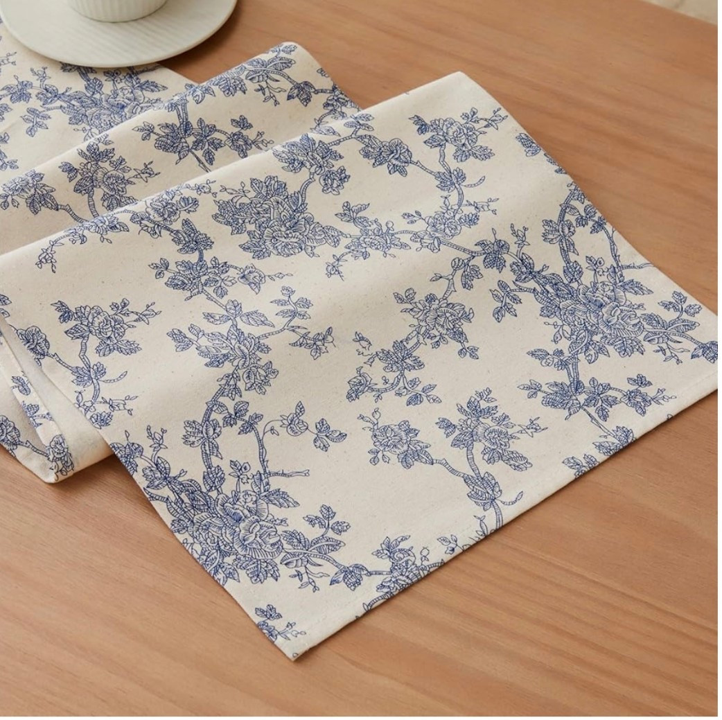 Table runner 💙

#LTKHome #LTKSeasonal