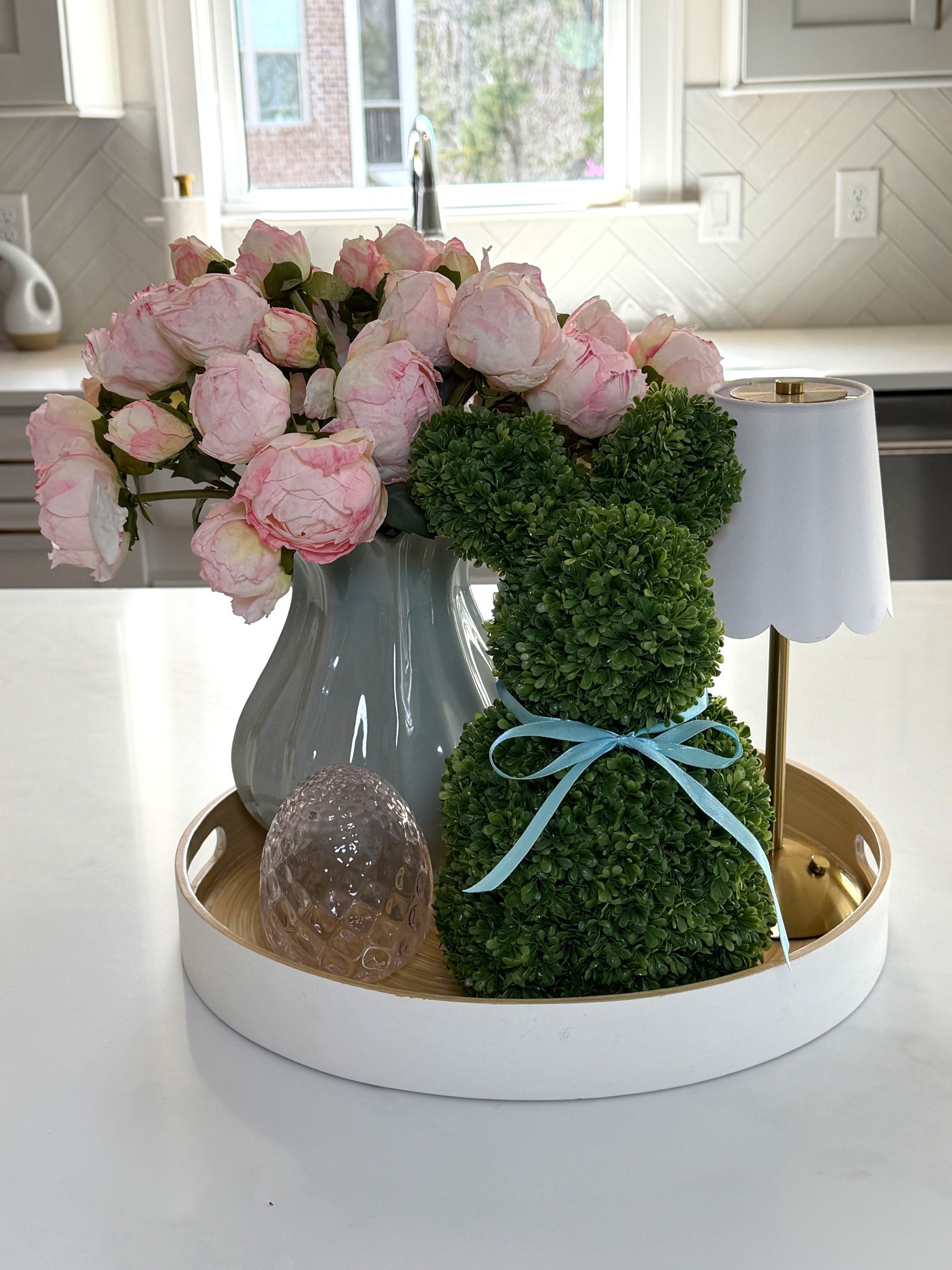 Easy Easter countertop decor 