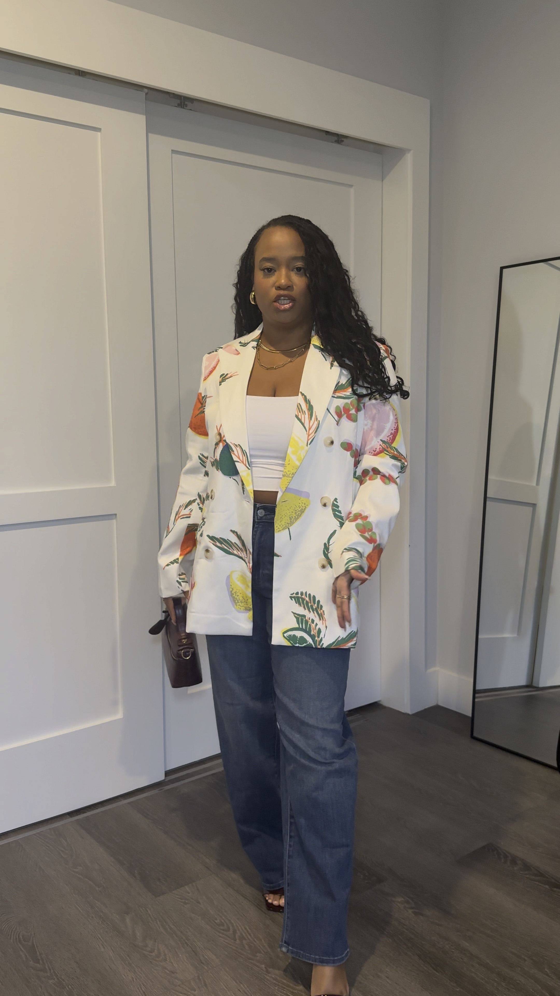 Great way to incorporate statements pieces to your wardrobe! 

#LTKfindsunder50 #LTKVideo #LTKstyletip