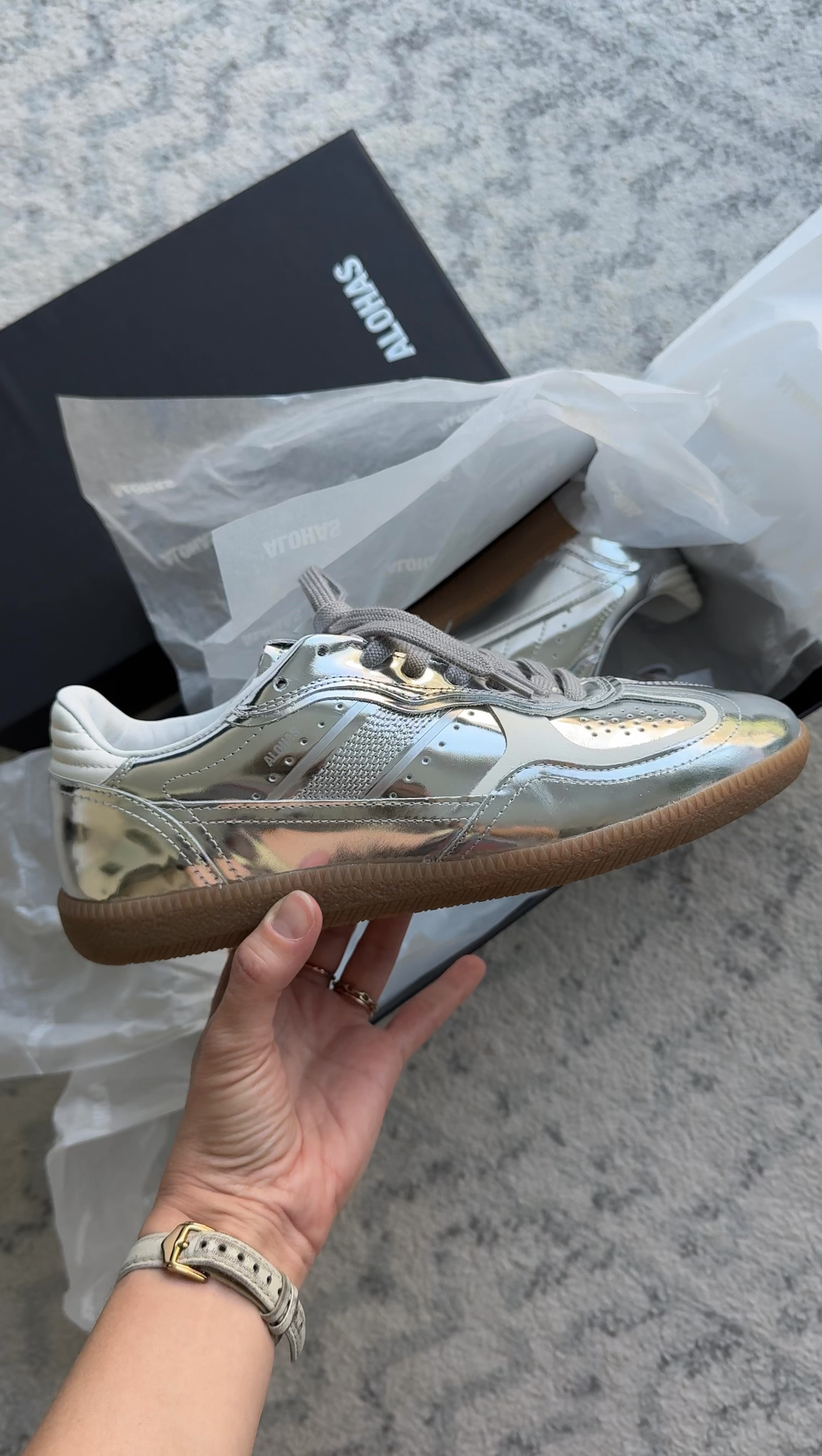 Silver sneakers for fall! 

#LTKShoeCrush #LTKOver40 #LTKSeasonal