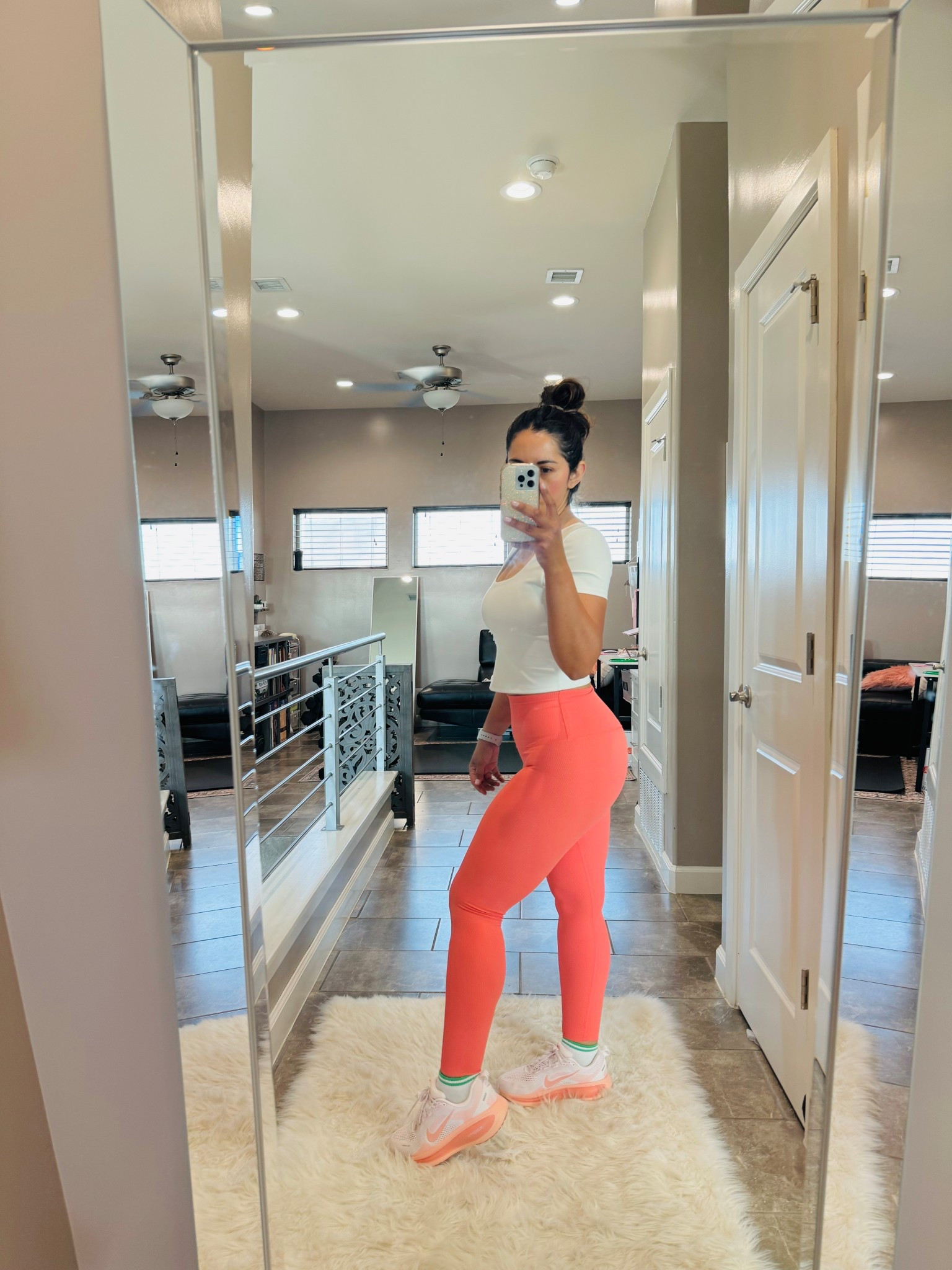 Coral

#LTKActive #LTKStyleTip #LTKFindsUnder50