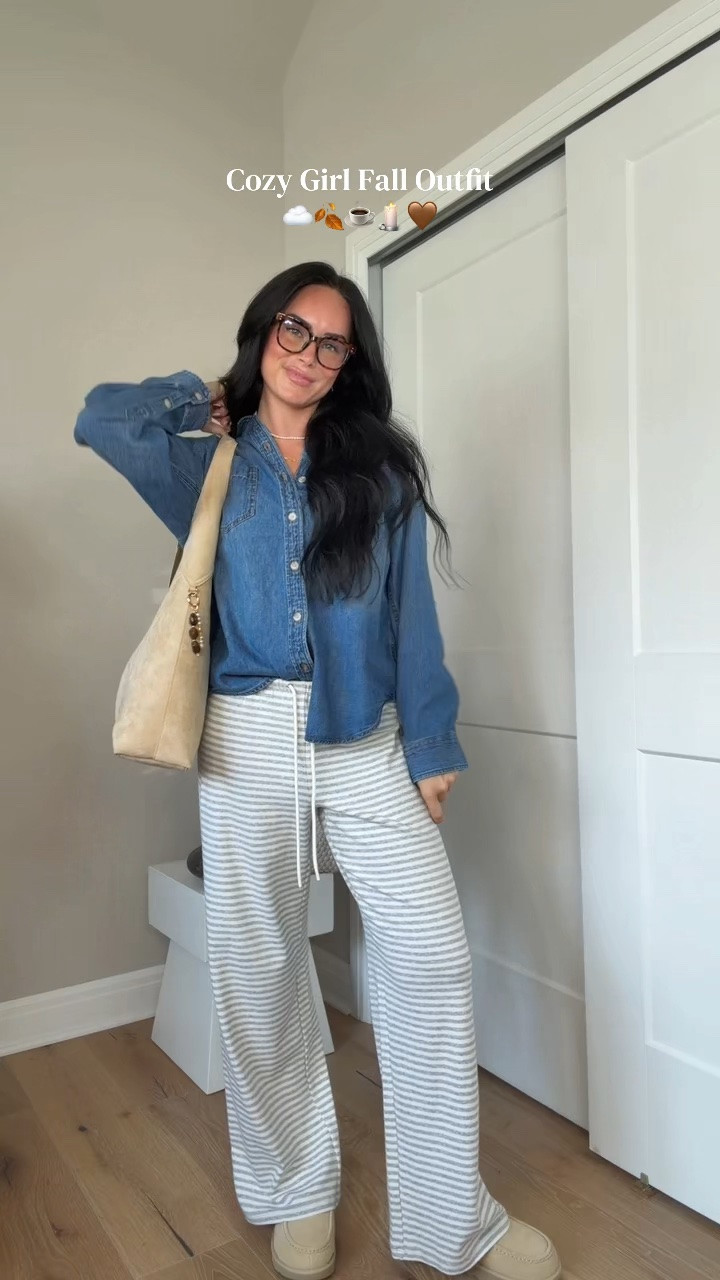 Cozy girl fall outfit ☁️ These Aritzia pants are seriously the best for PJs, lounging, or an everyday comfy look! The perfect cozy fall staple. I’ll have all my outfit details linked on my LTK ✨

My sizing: 5’7”, 145 lbs, 32DD
I’m wearing Top: XS Pants: S




Aritzia fall outfit, cozy fall outfit, comfy outfit idea, fall loungewear, Aritzia pants, everyday casual outfit, cozy girl aesthetic, neutral fall style @Aritzia
