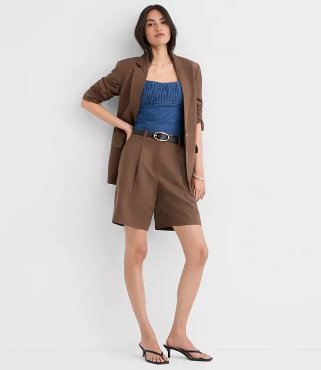 Bermuda Shorts in Linen Blend | LOFT