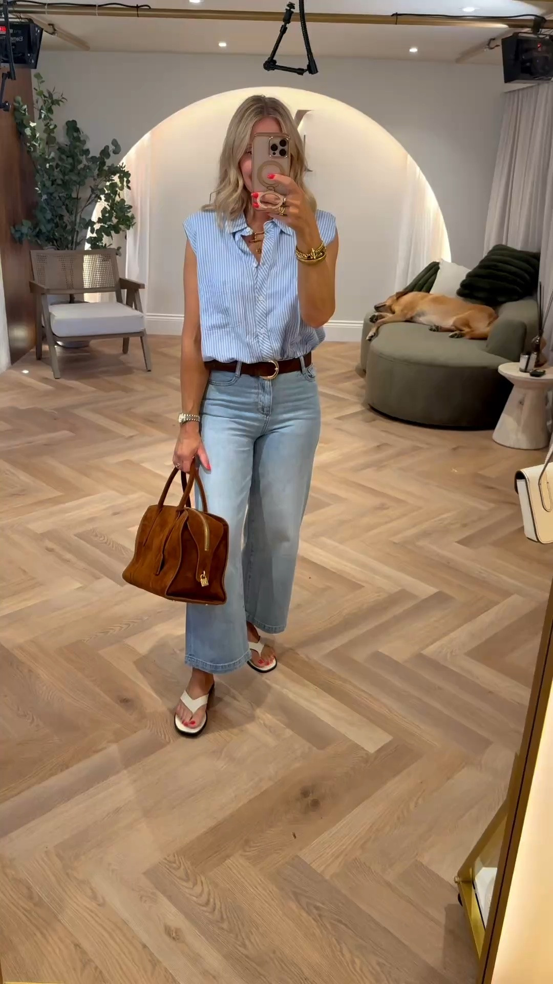 5 outfits from a very typical week as a personal stylist  
From a client wardrobe re style, to shopping for YouTube, a studio day, meetings and an event in London, every day looked a little different this week.

#LTKuk #LTKstyletip #LTKsummer