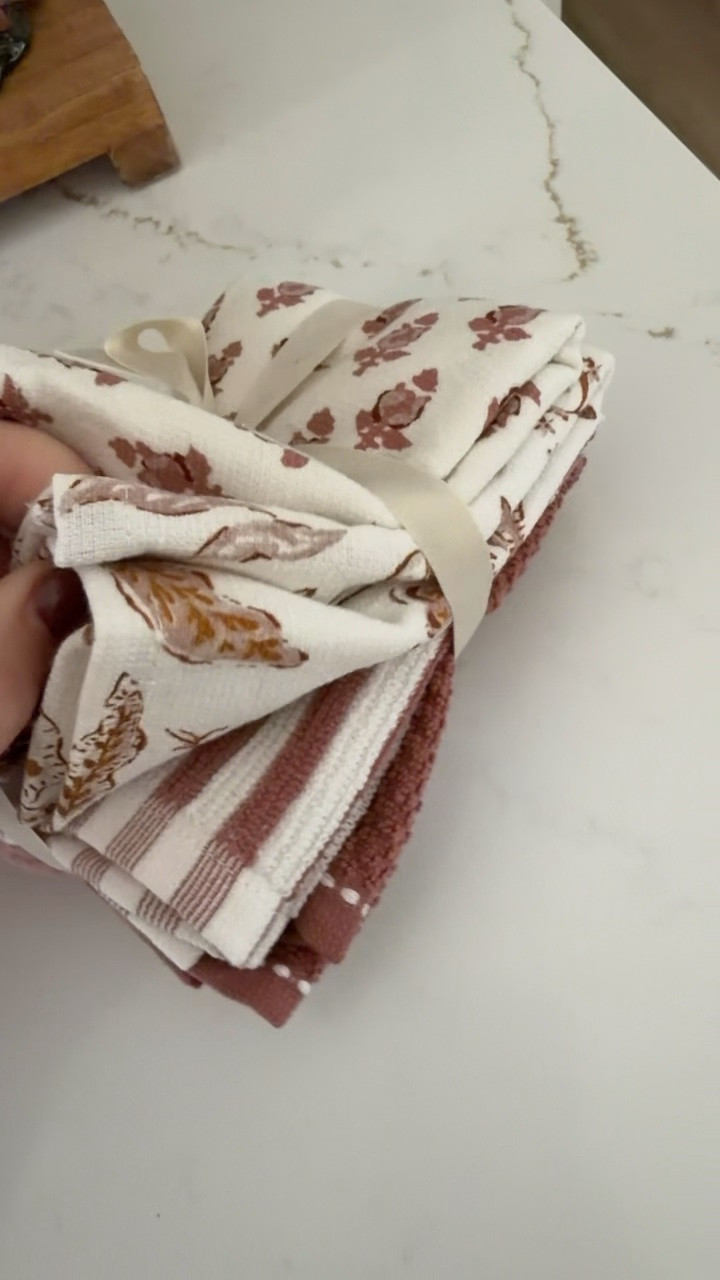 Loving these new @Target Threshold dish cloths! ￼

#LTKmomlife #LTKHome #LTKSaleAlert