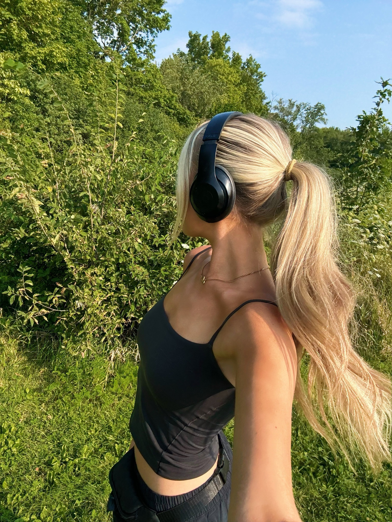 Perf running outfit✨
Top: size 4 
Shorts: size 8 - sized up from a 4 for low rise! 

#LTKBacktoSchool #LTKActive #LTKFitness