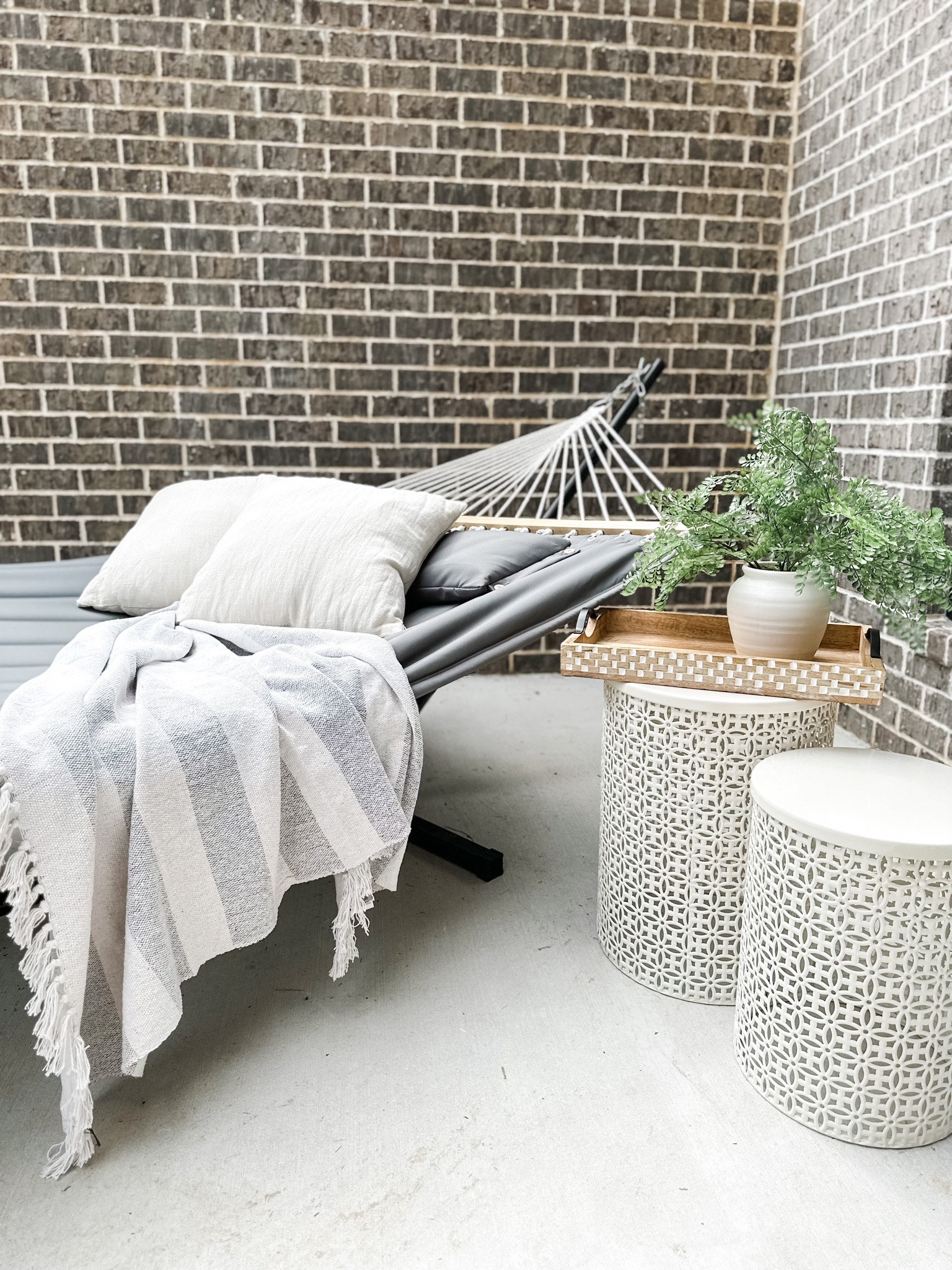 Summer outdoor relaxing on the hammock. 

#LTKhome