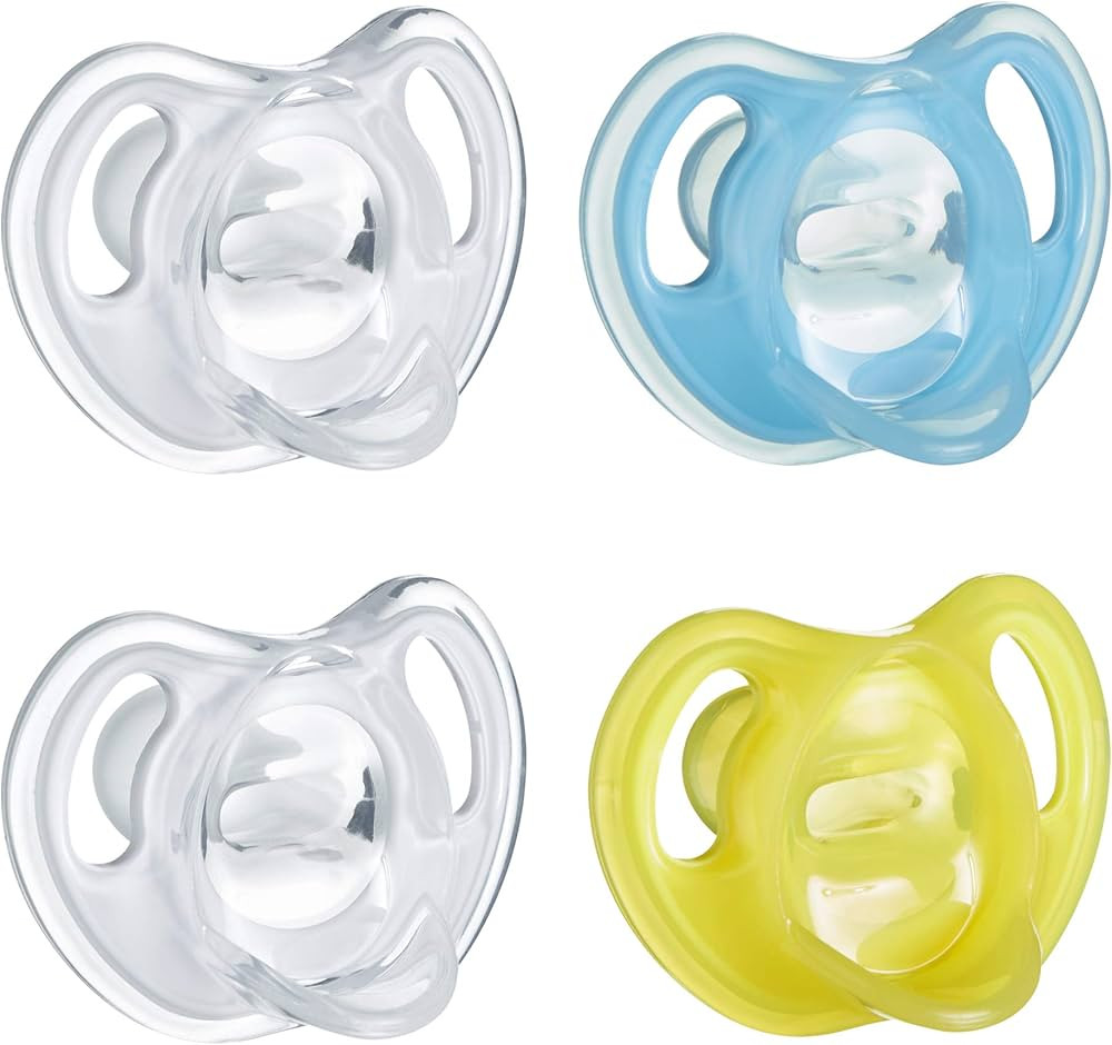 Tommee Tippee Ultra-Light Silicone Pacifier, Symmetrical One-Piece Design, BPA-Free Silicone Bink... | Amazon (US)