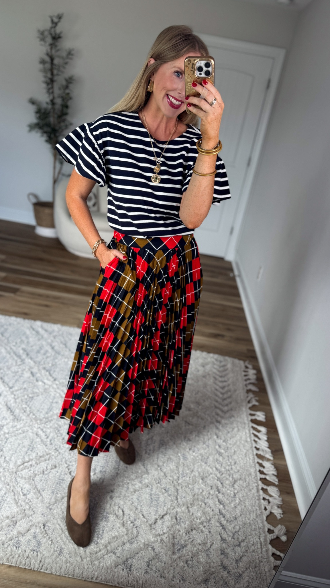 Weekend Walmart Wins try-on
Striped flutter sleeve tee- small
Pleated argyle maxi skirt- small

#LTKootd